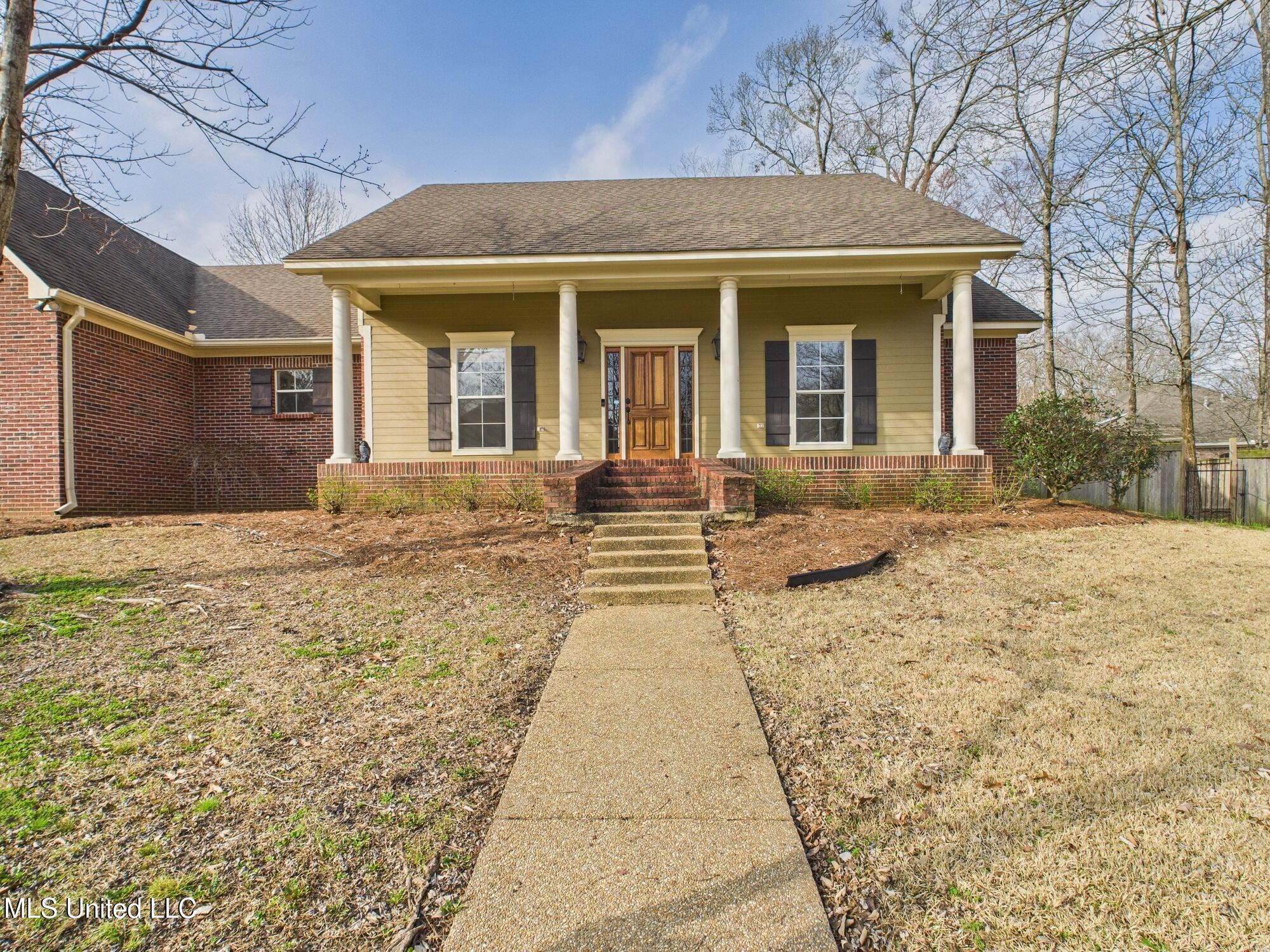 112 Woodsong Way