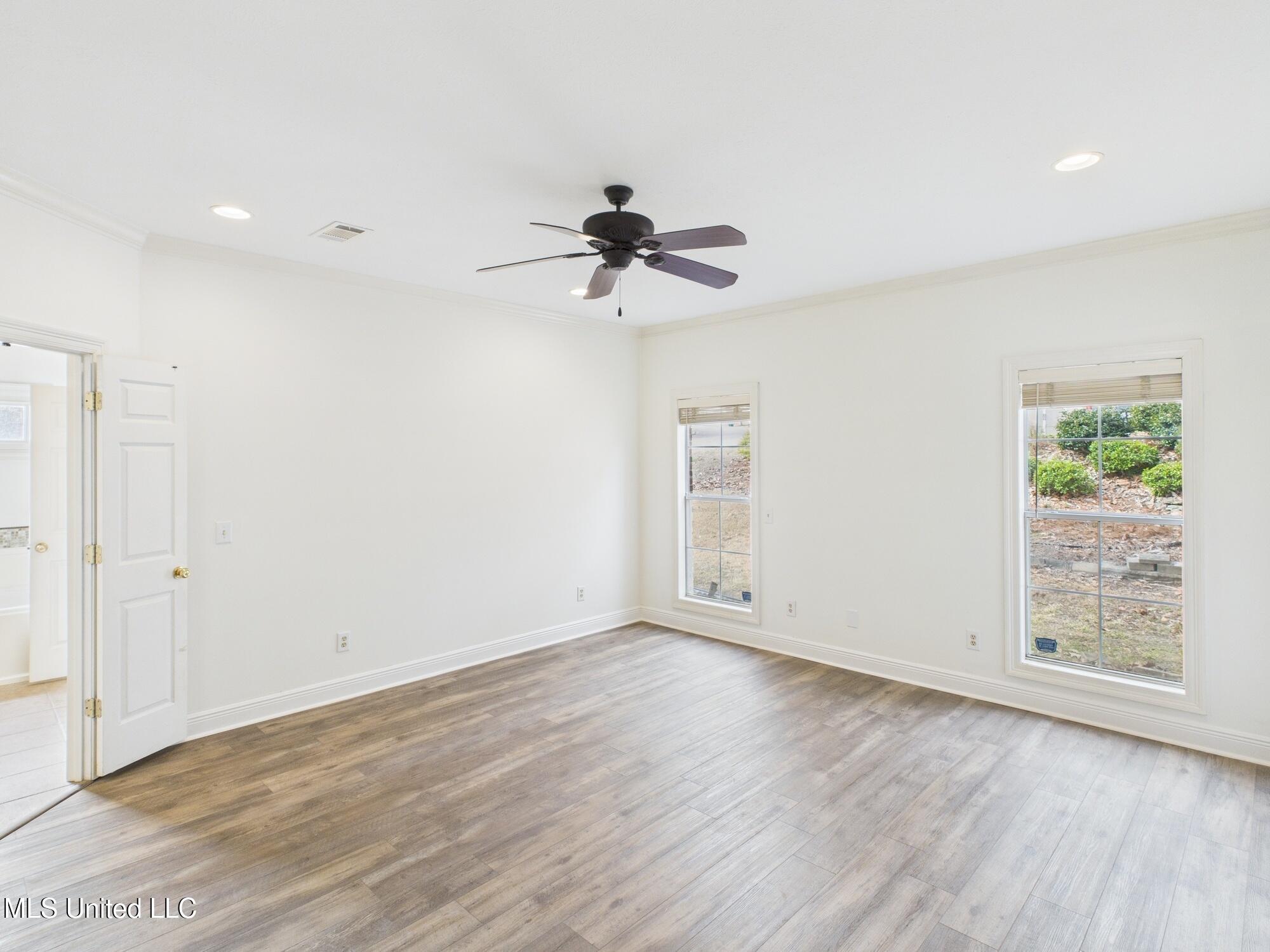 112 Woodsong Way