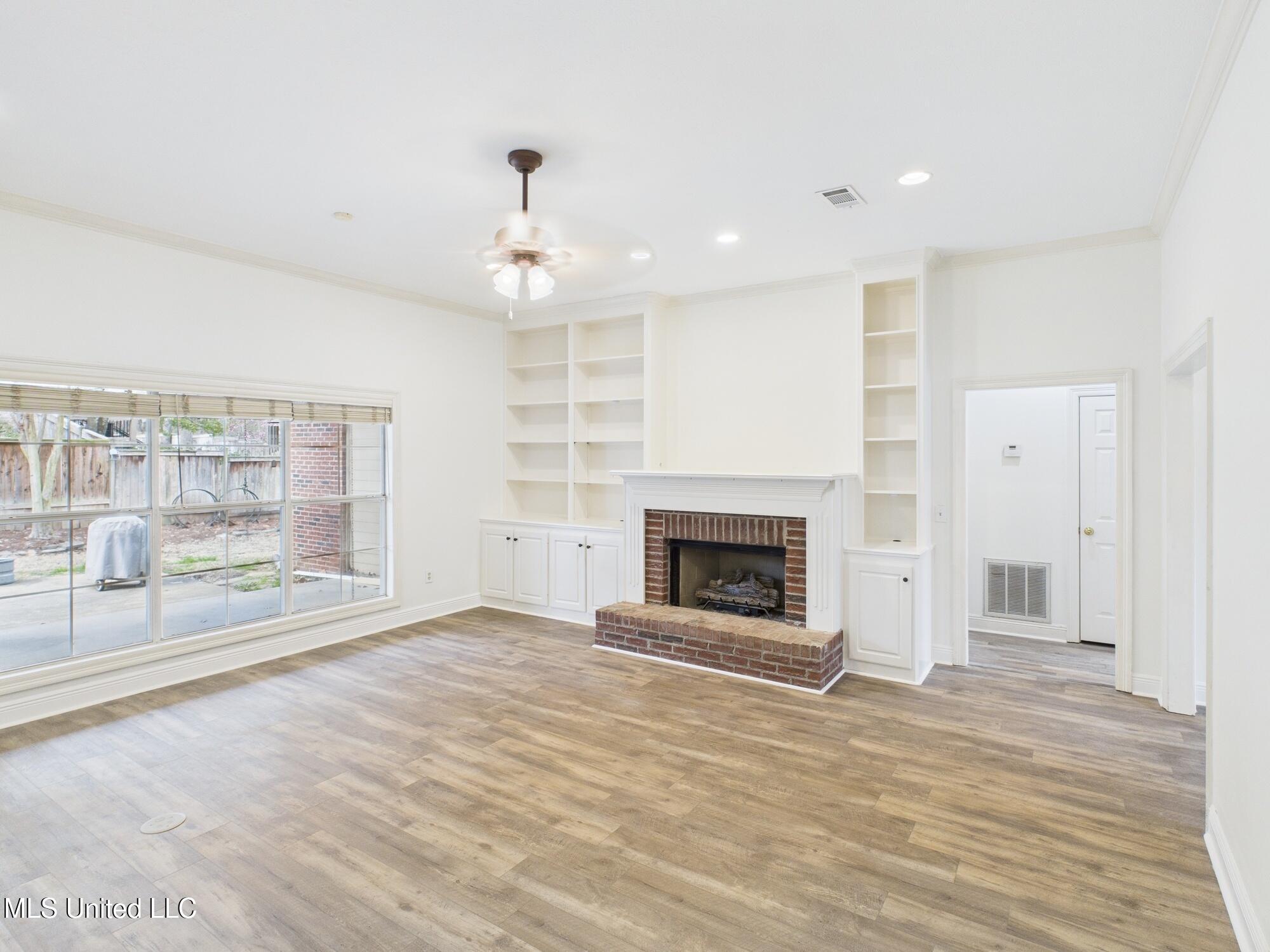 112 Woodsong Way