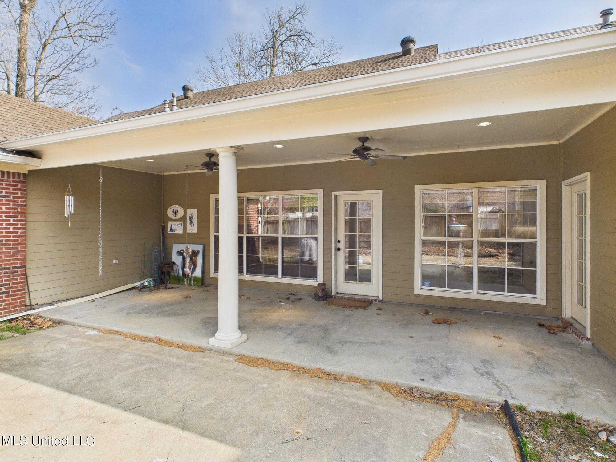 112 Woodsong Way