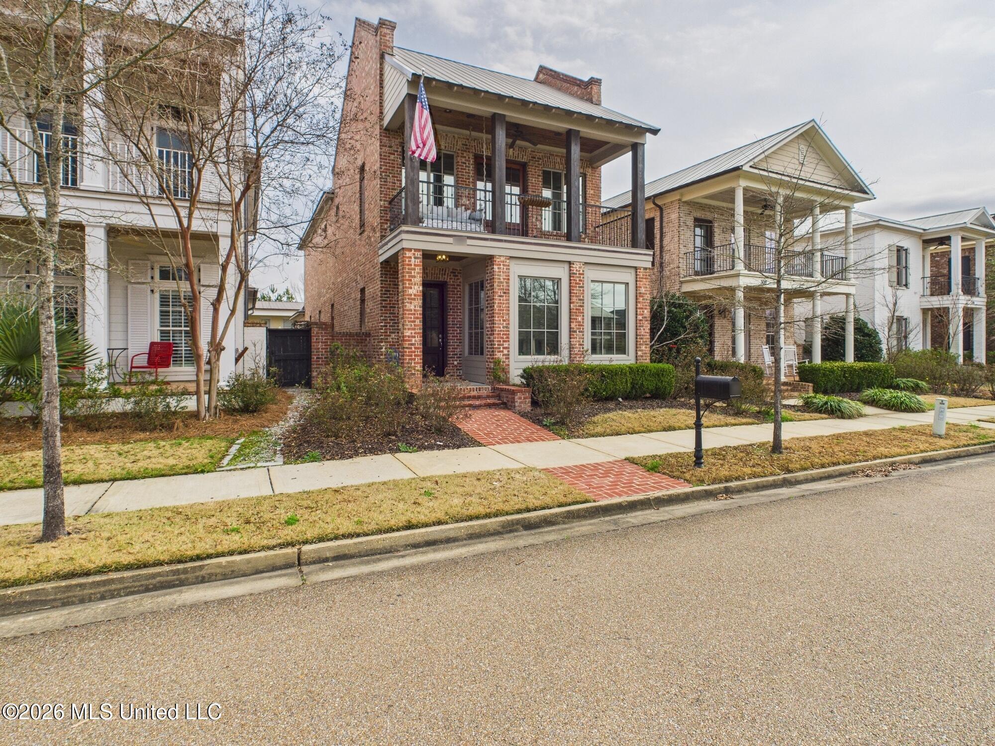 310 Eastpark Street