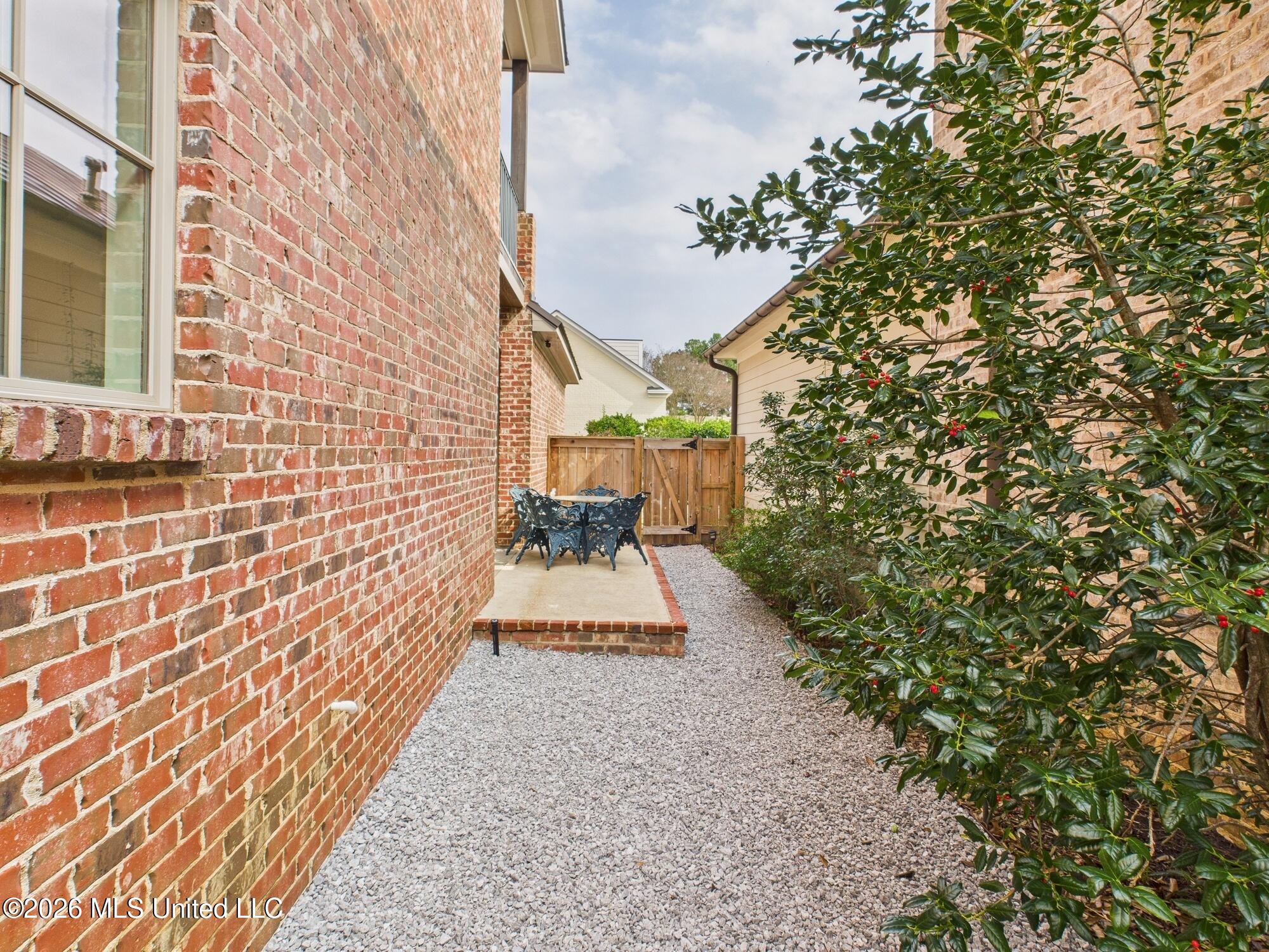 310 Eastpark Street