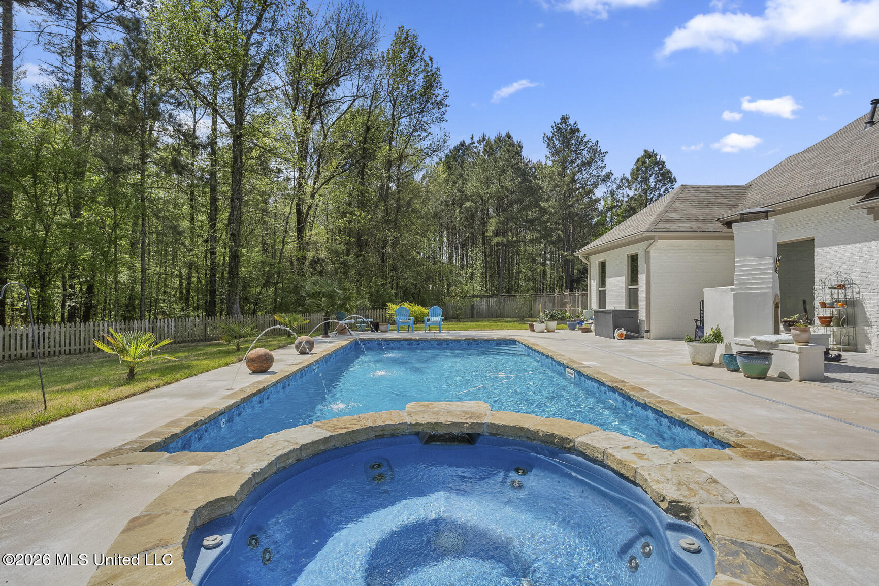 711 S Chickasaw Drive
