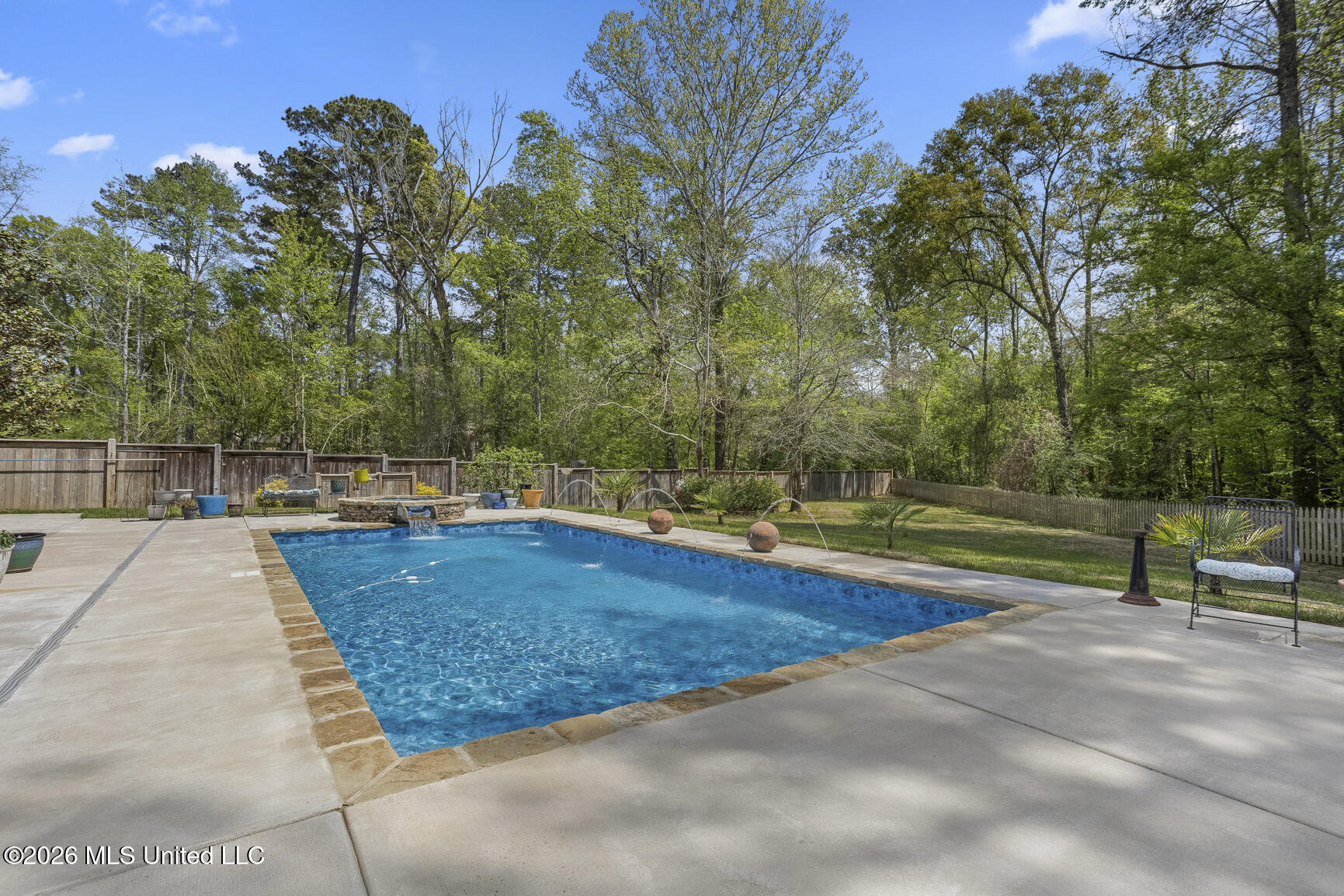711 S Chickasaw Drive