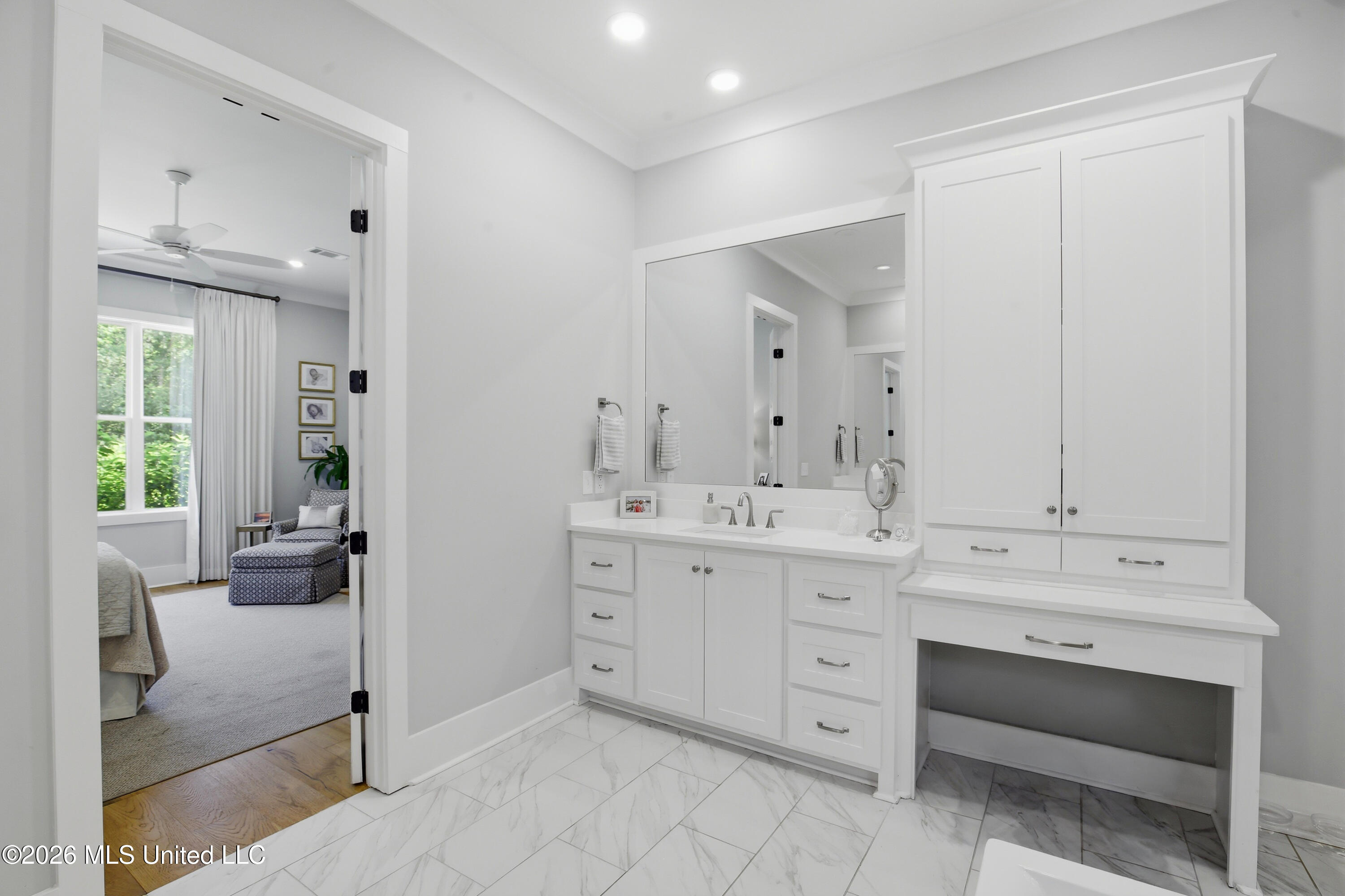 429 W Oak Circle