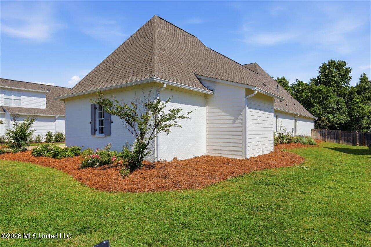 429 W Oak Circle