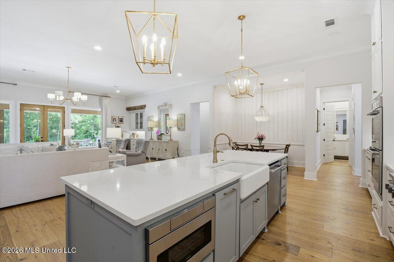 429 W Oak Circle