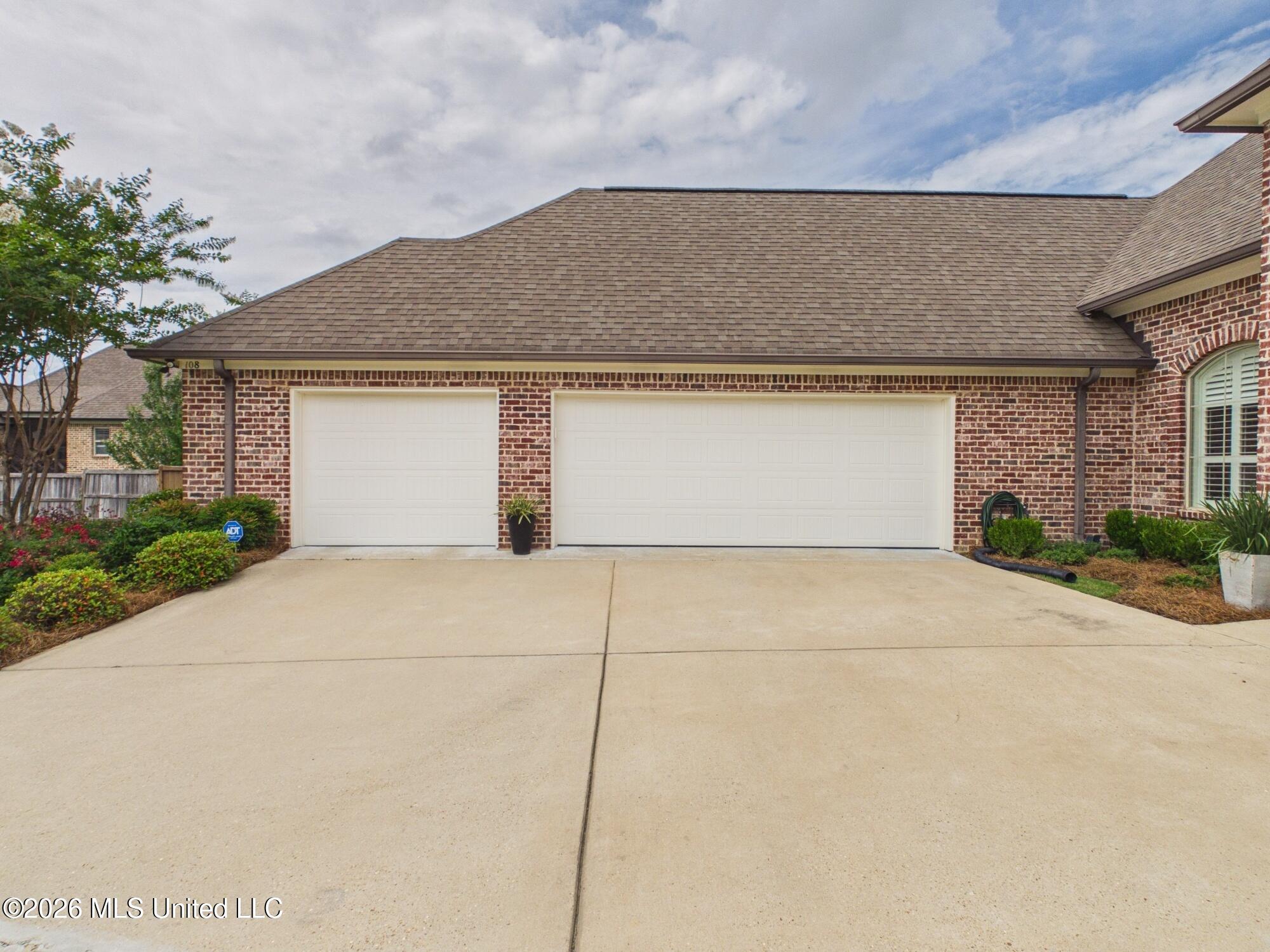 108 Esther Cove