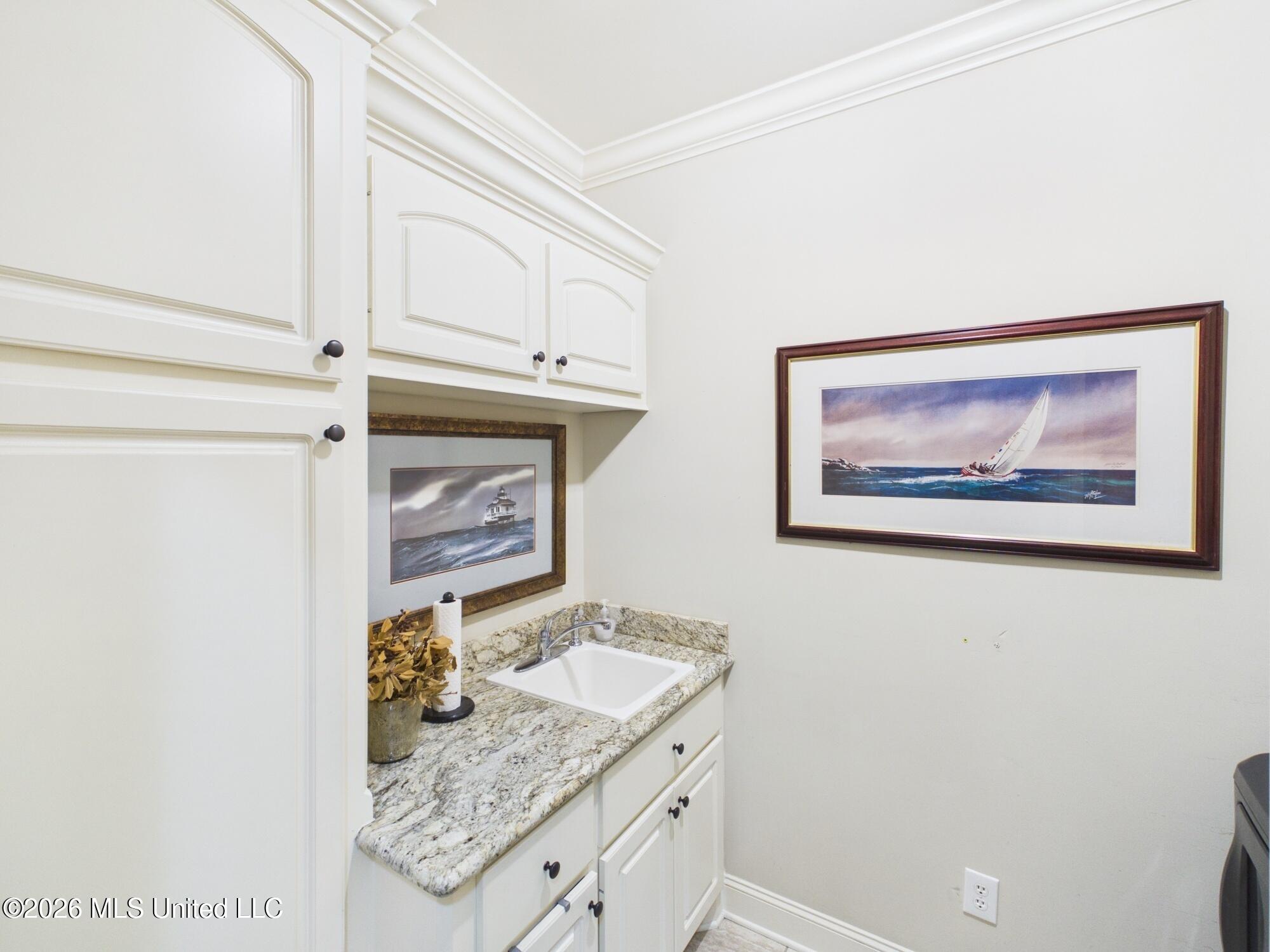 108 Esther Cove