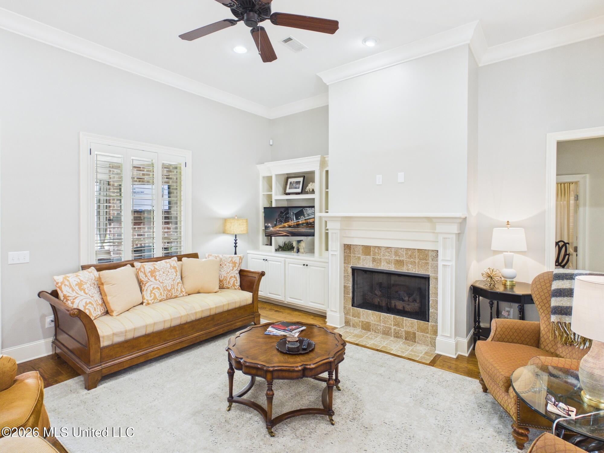 108 Esther Cove