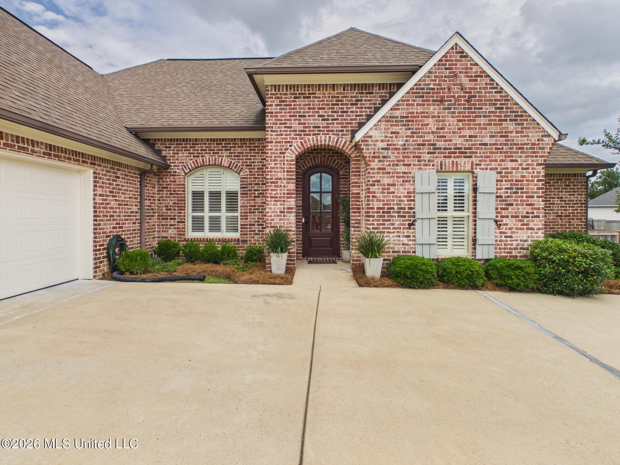 108 Esther Cove