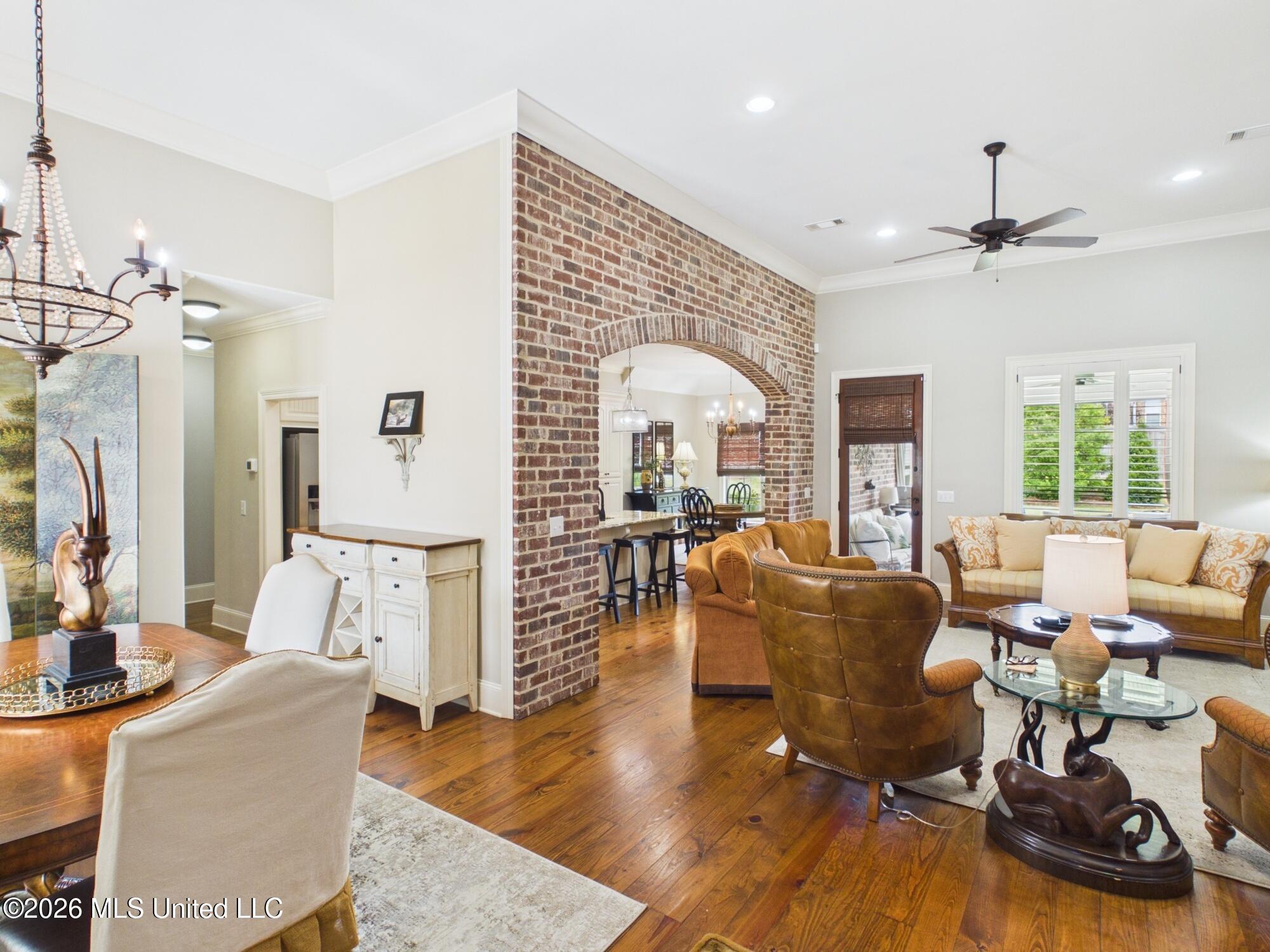 108 Esther Cove