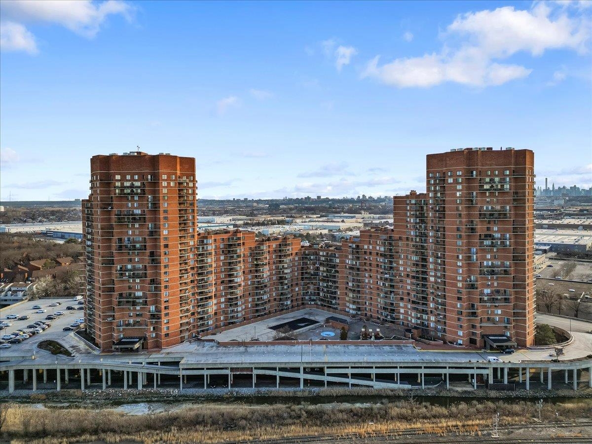 1005 HARMON COVE TOWER