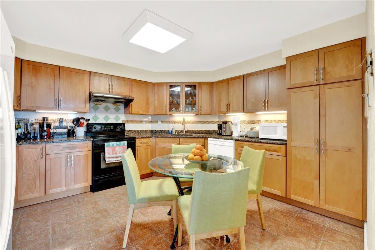 1005 HARMON COVE TOWER