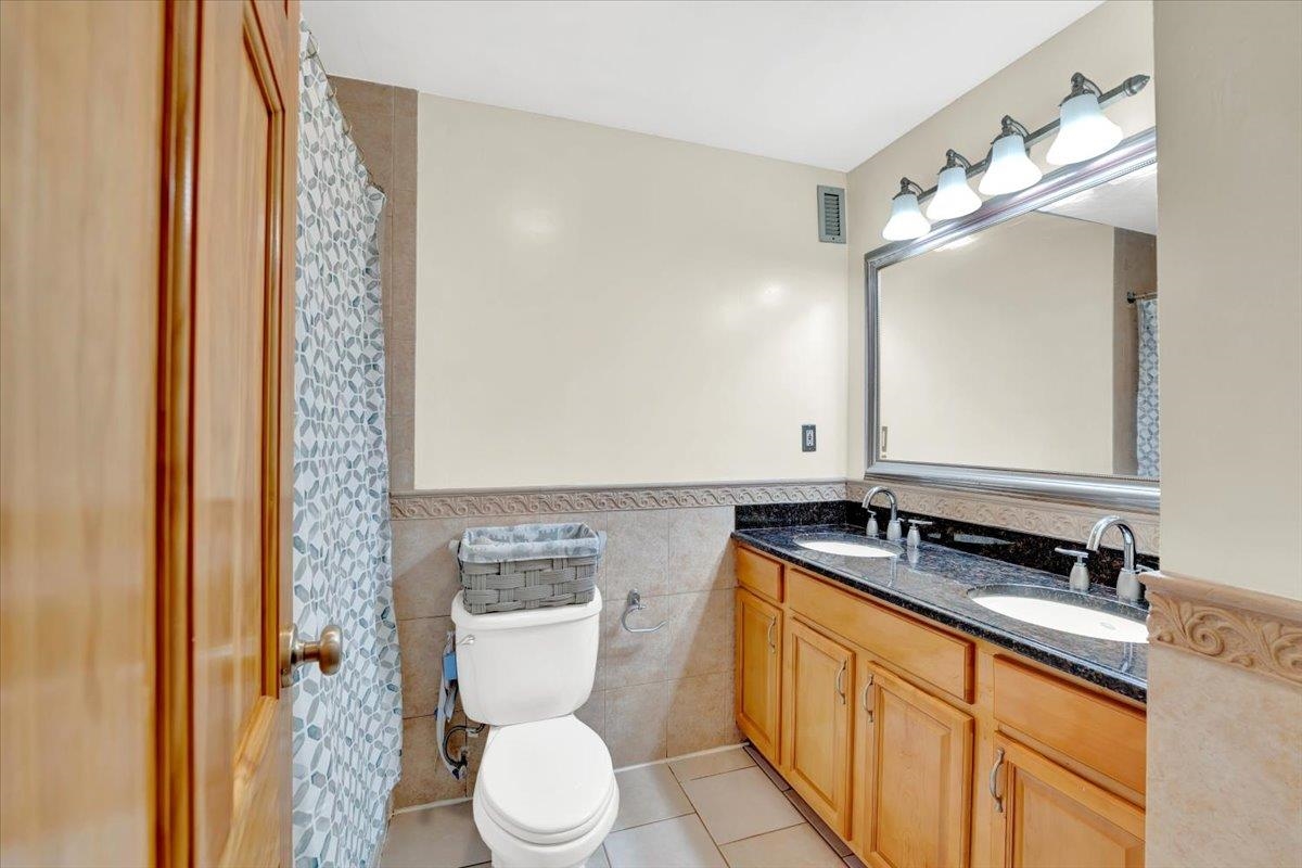 1005 HARMON COVE TOWER