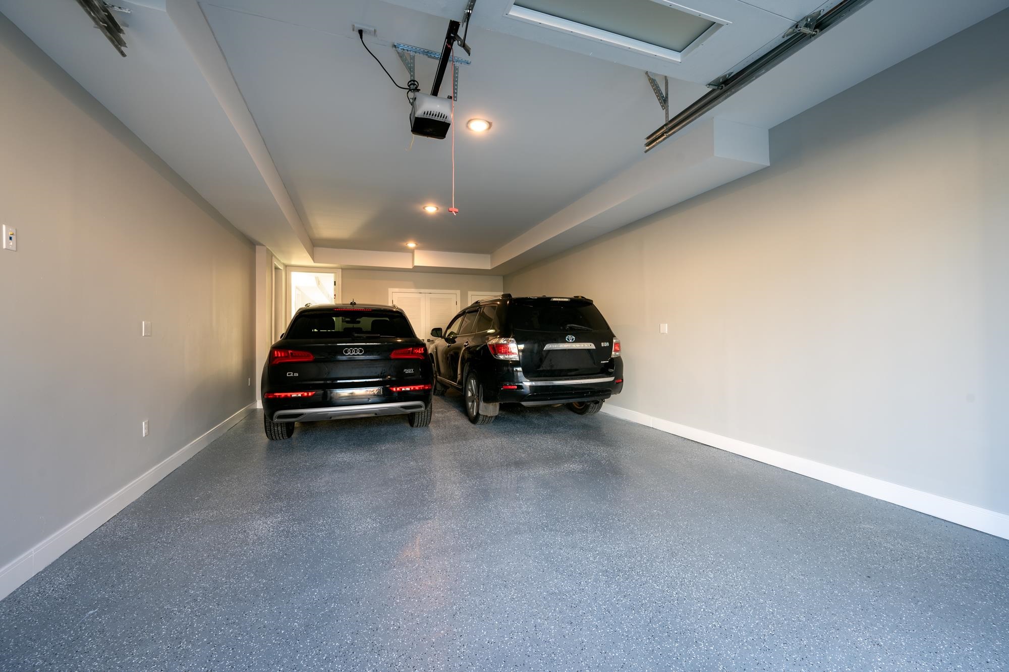 33 CARLTON AVE Unit: 1