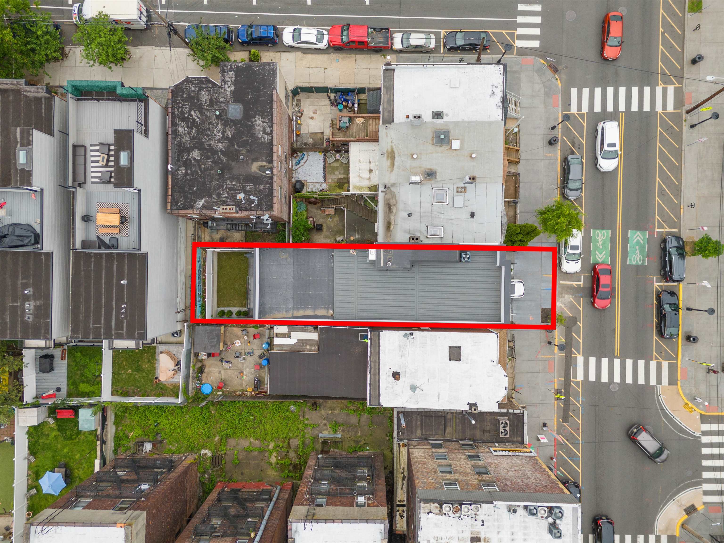 527 CENTRAL AVE Unit: 1