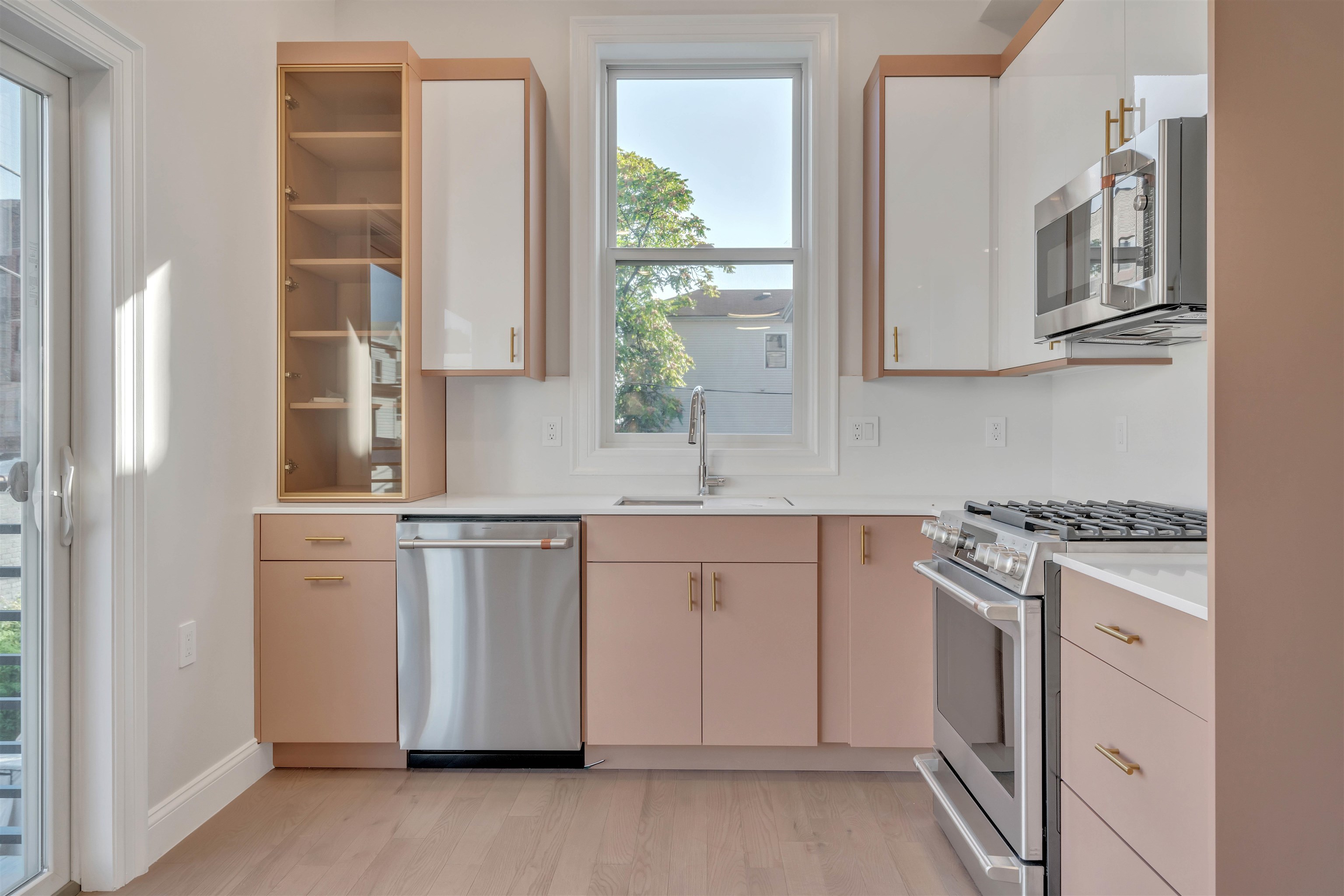 414 NEW YORK AVE Unit: C