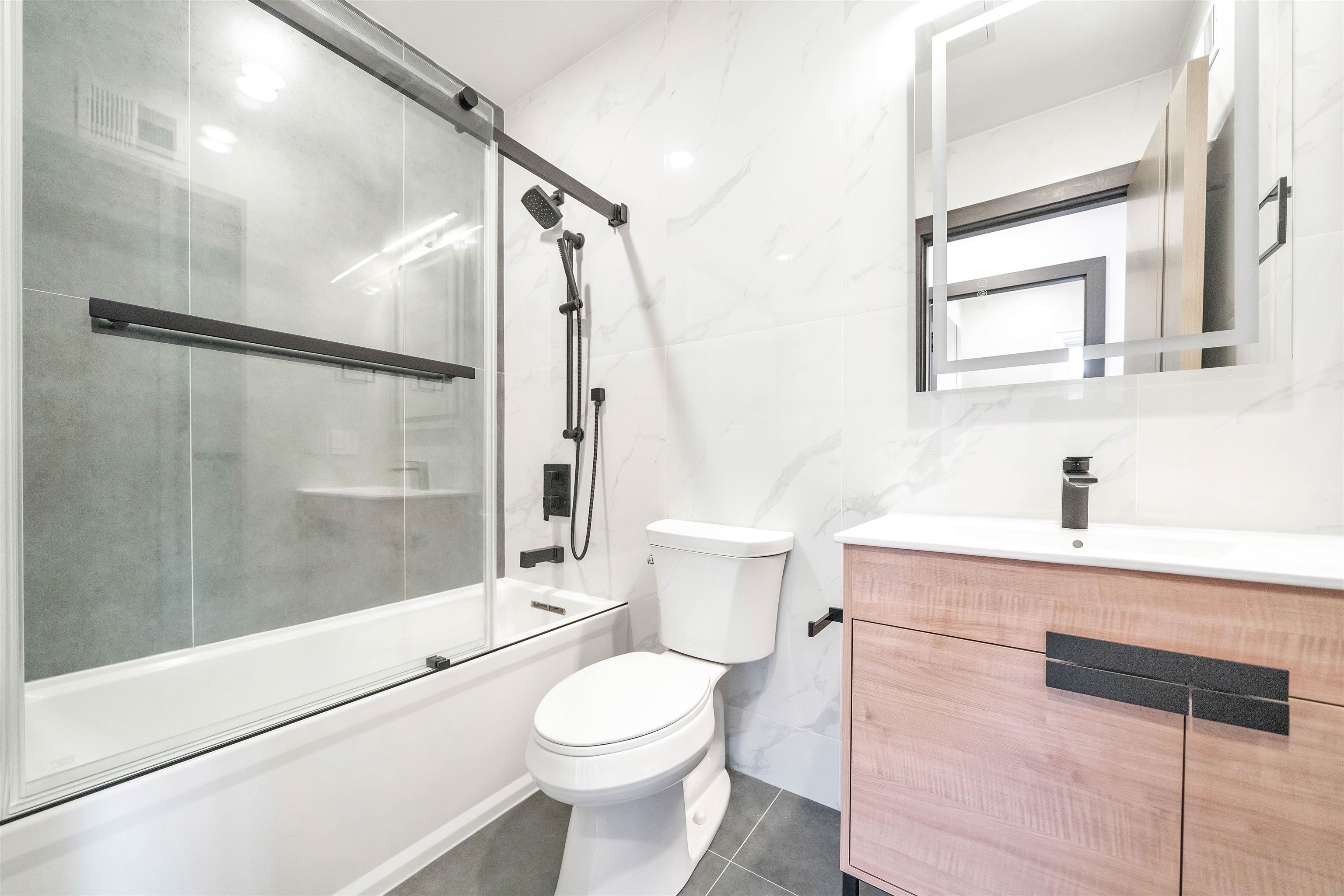 414 NEW YORK AVE Unit: C