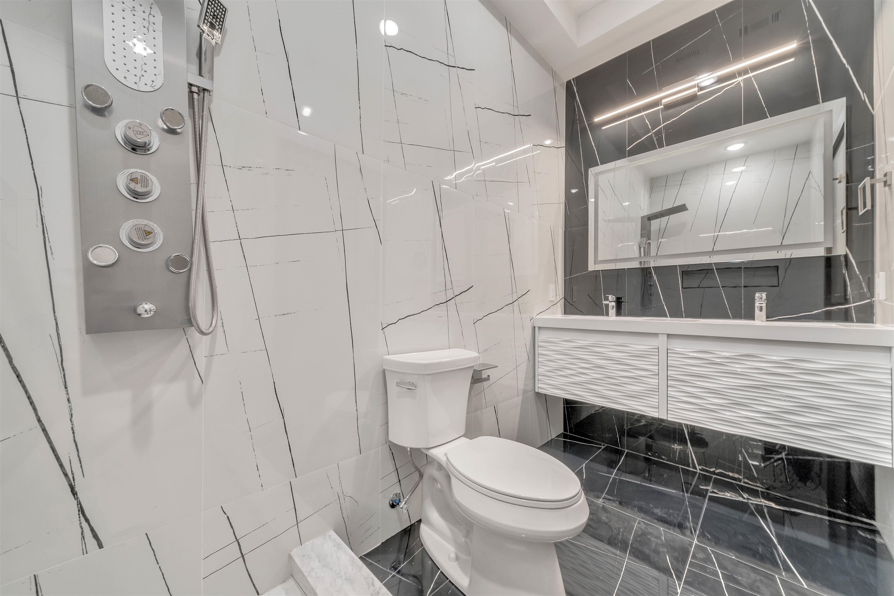 414 NEW YORK AVE Unit: C