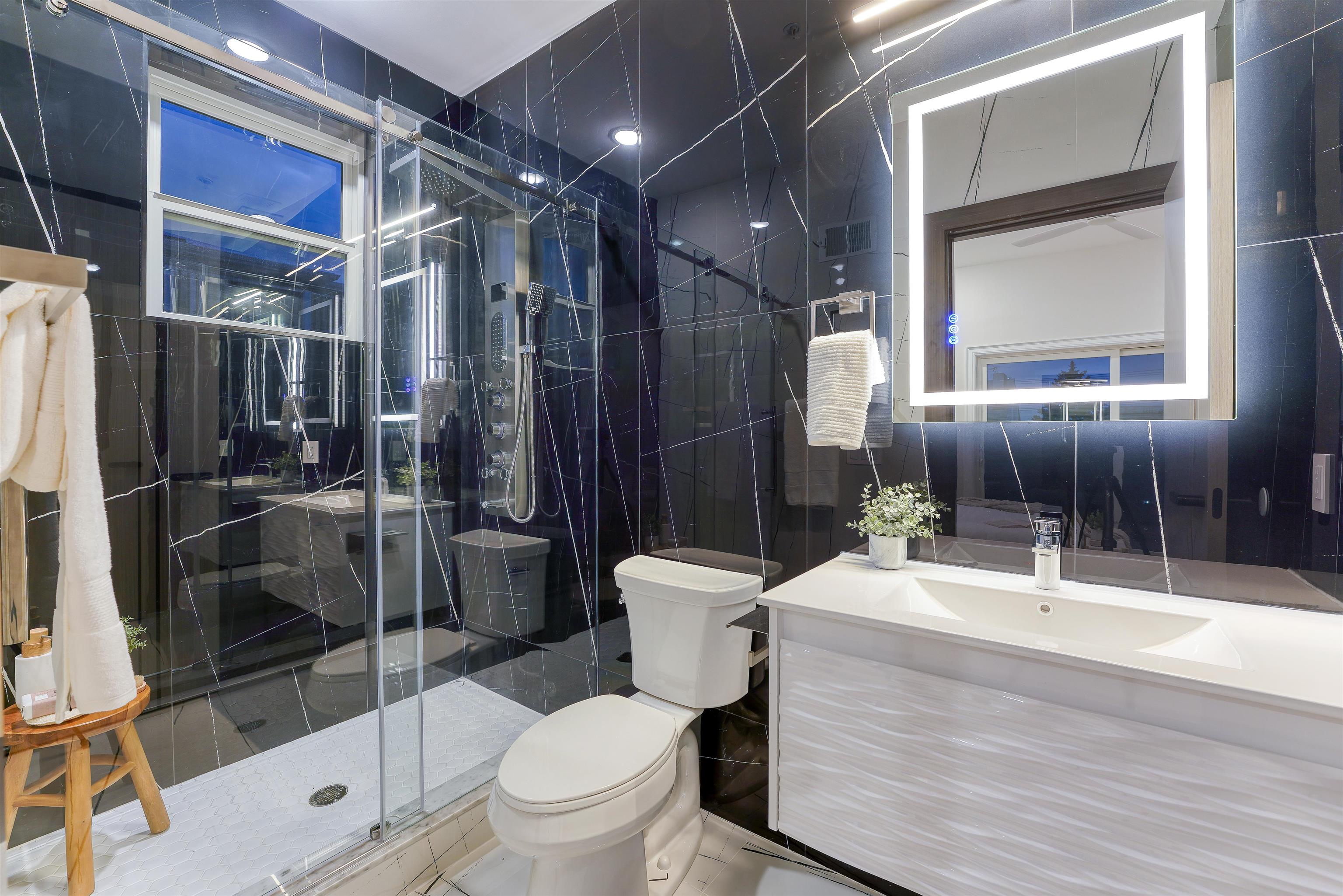 414 NEW YORK AVE Unit: 2