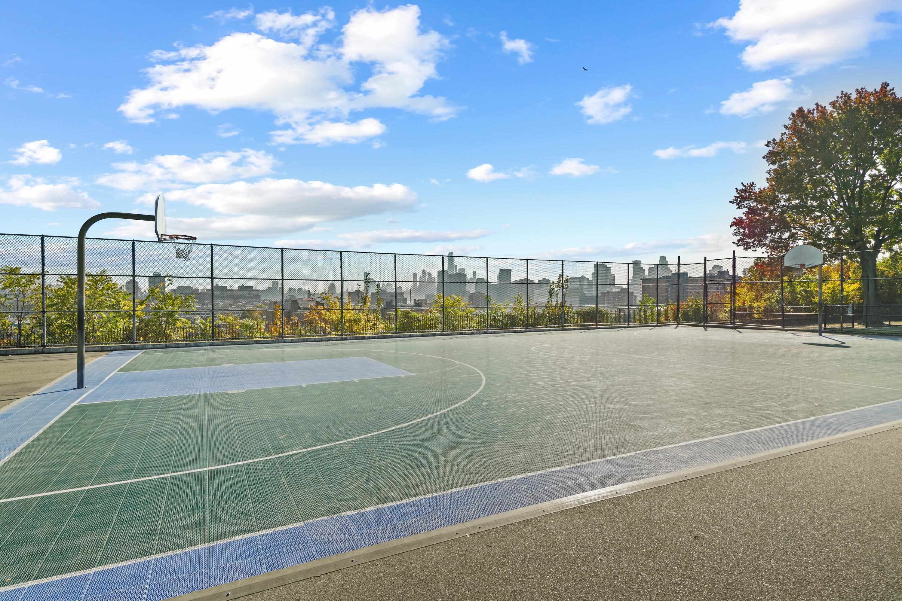 414 NEW YORK AVE Unit: 2