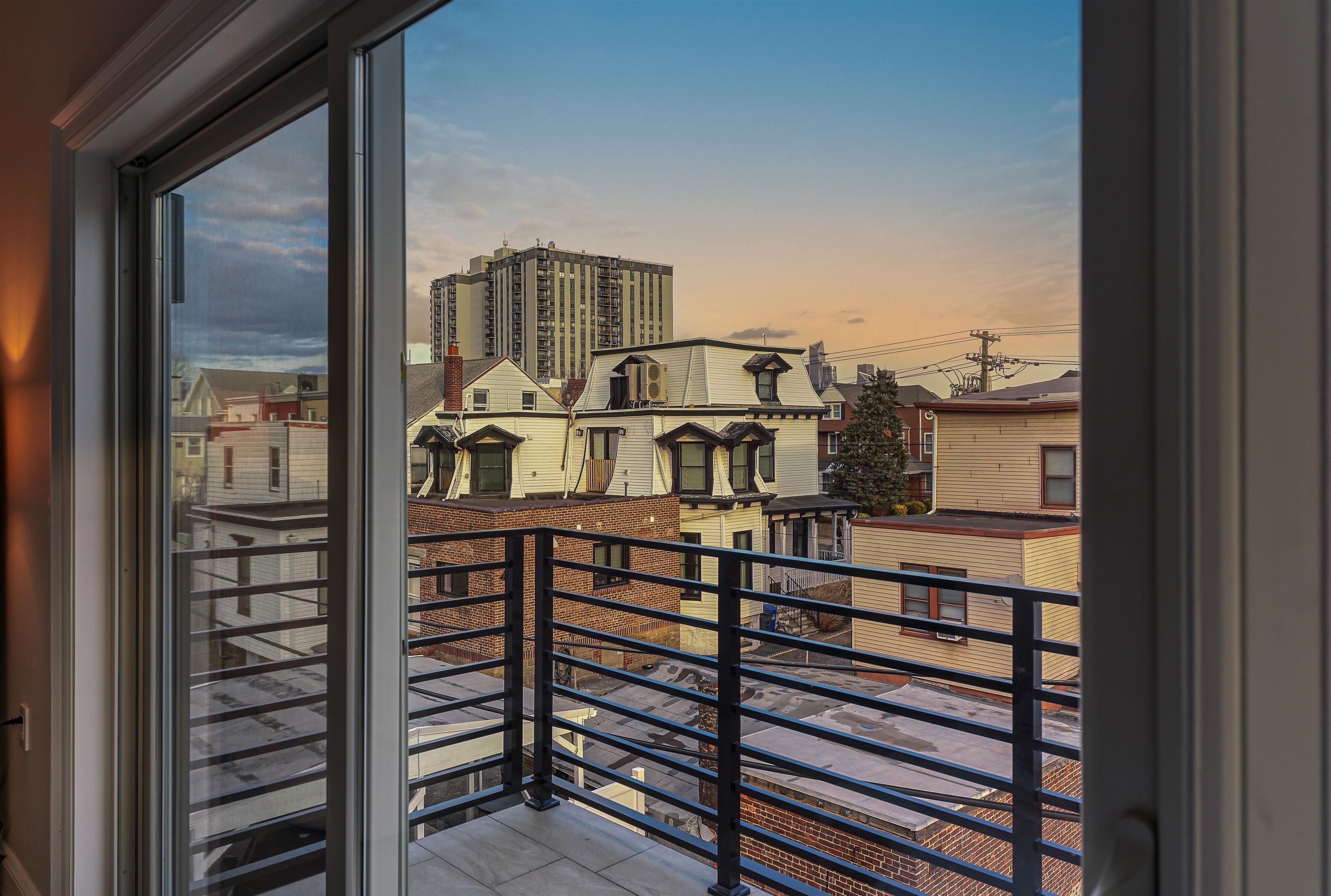 414 NEW YORK AVE Unit: 2