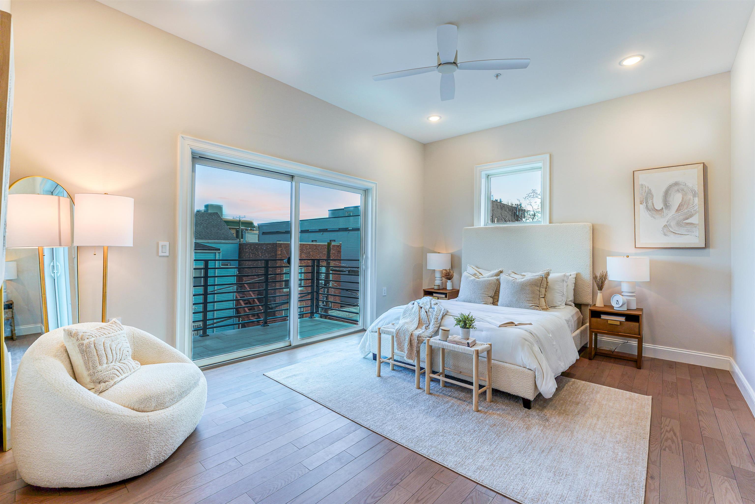 414 NEW YORK AVE Unit: 2