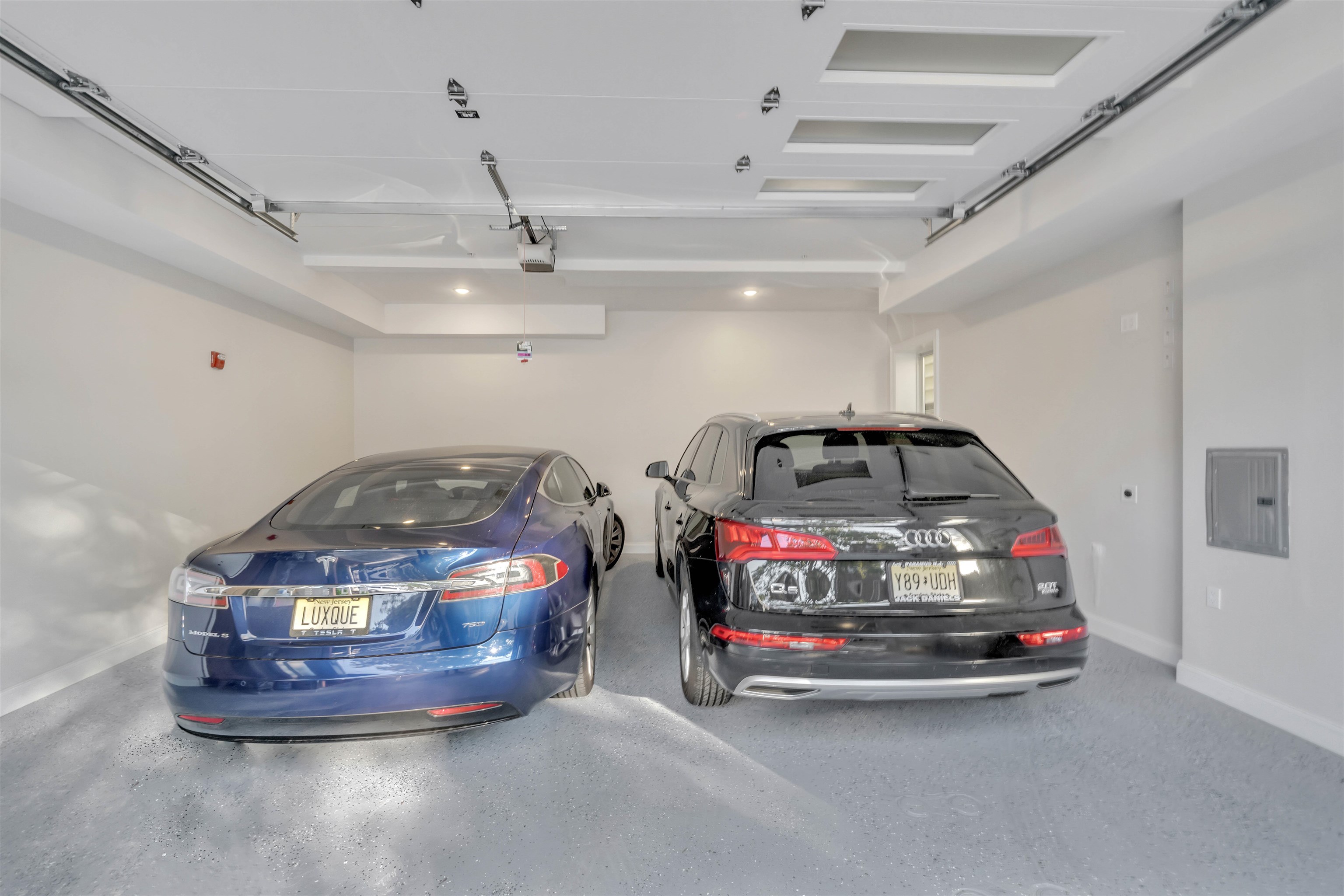 414 NEW YORK AVE Unit: 2