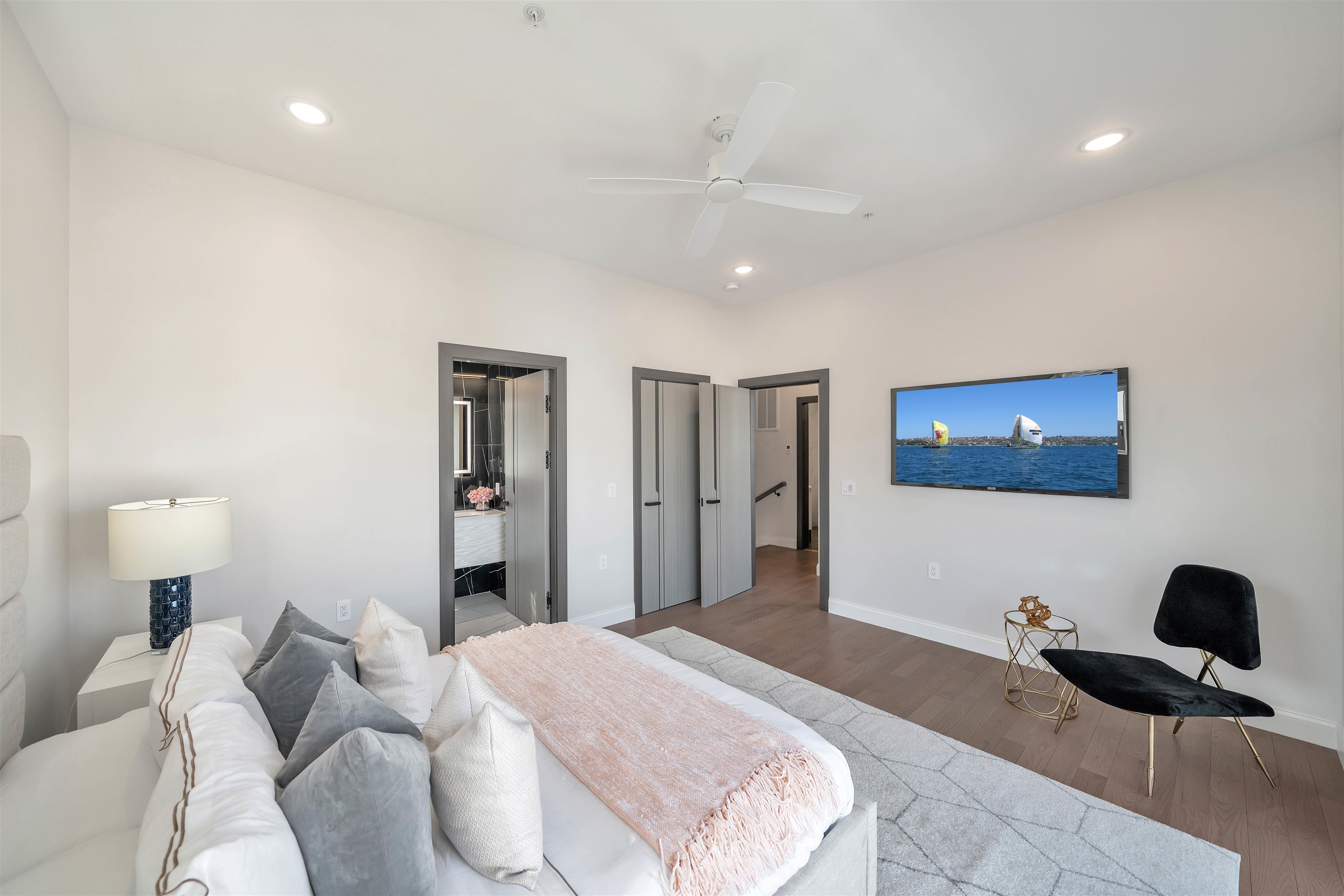 414 NEW YORK AVE Unit: 2