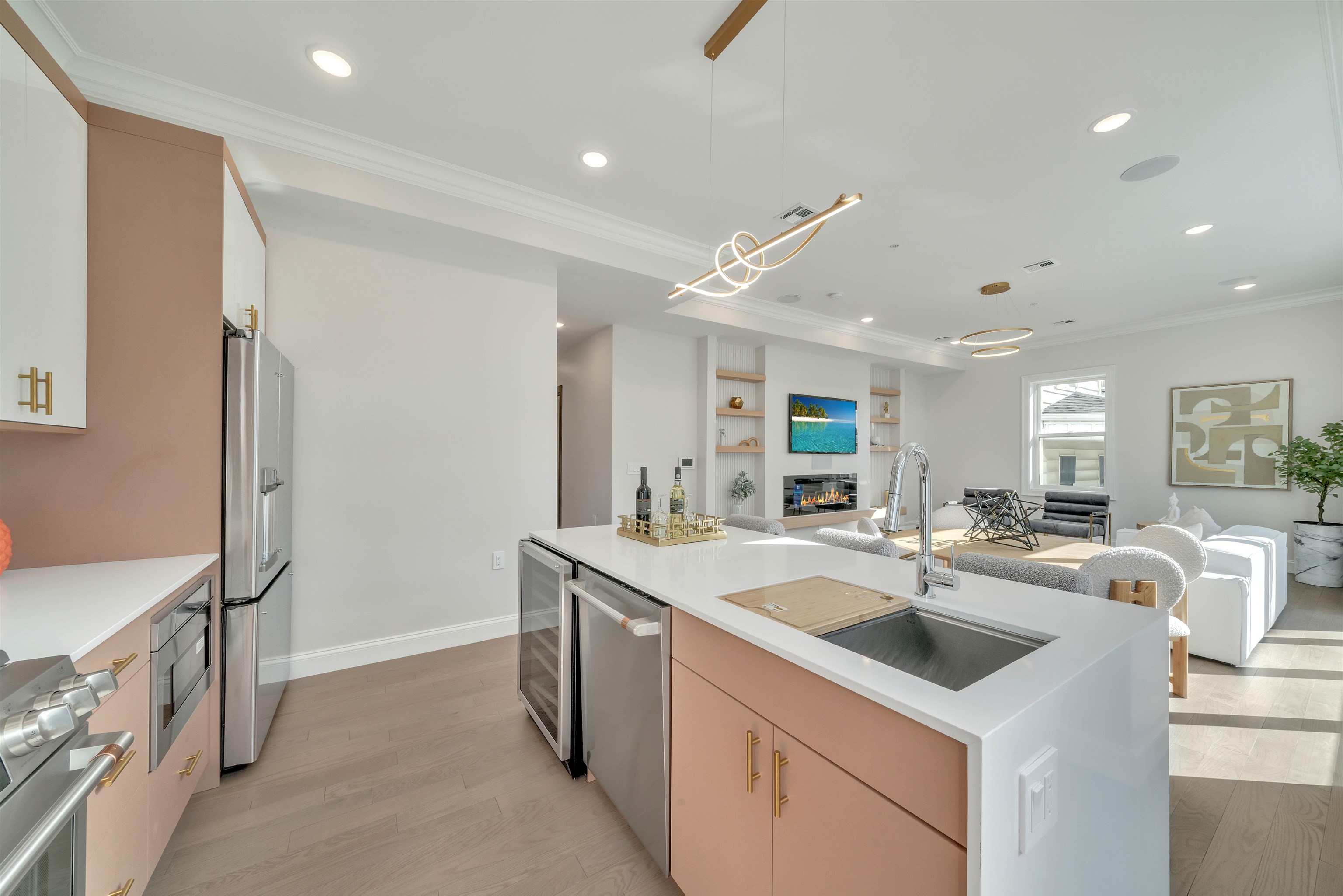 414 NEW YORK AVE Unit: 2