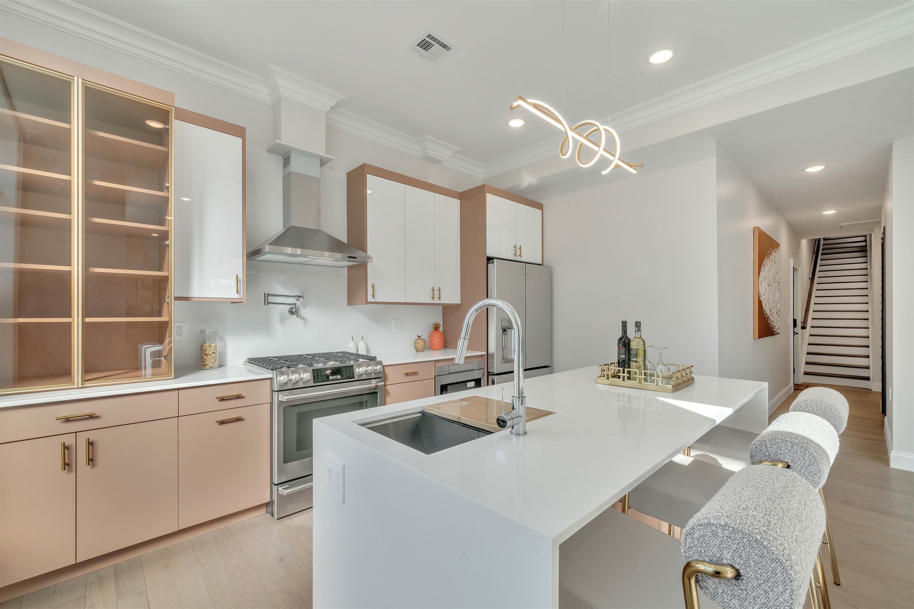 414 NEW YORK AVE Unit: 2