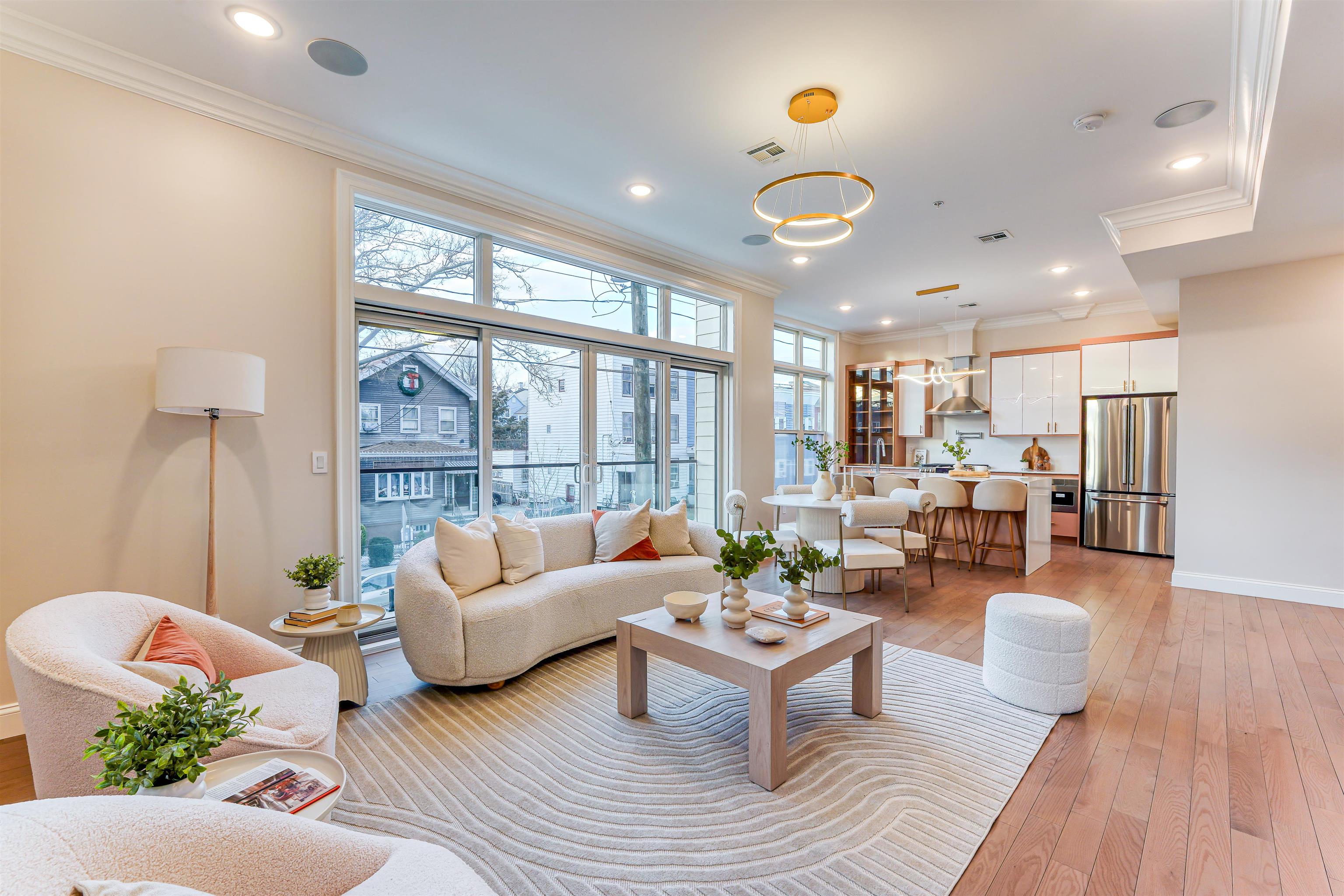 414 NEW YORK AVE Unit: 2