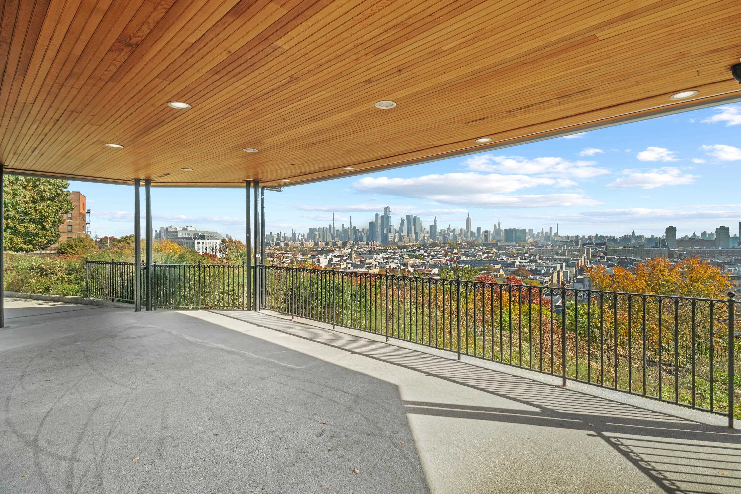 414 NEW YORK AVE Unit: 2