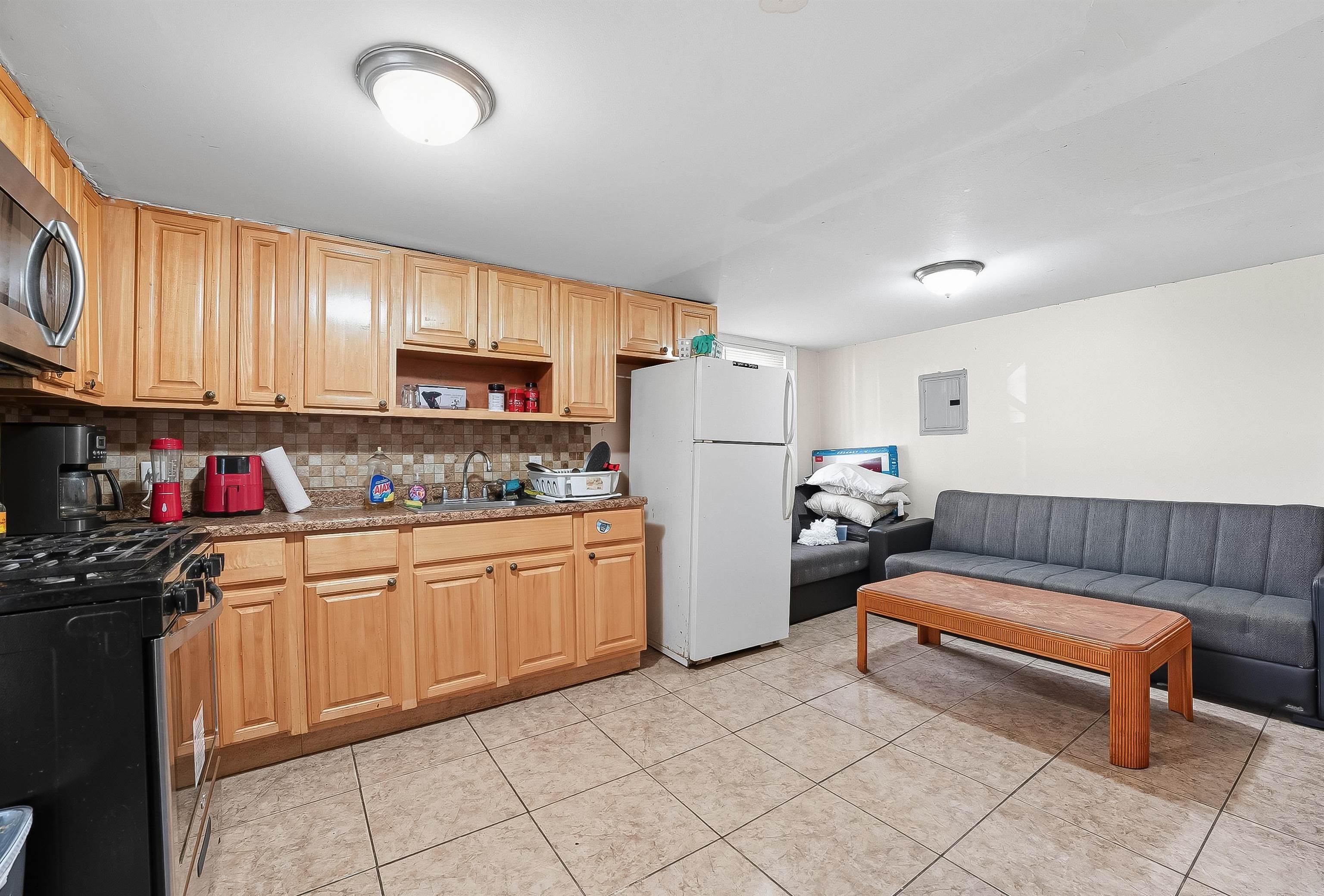 64 COTTAGE ST