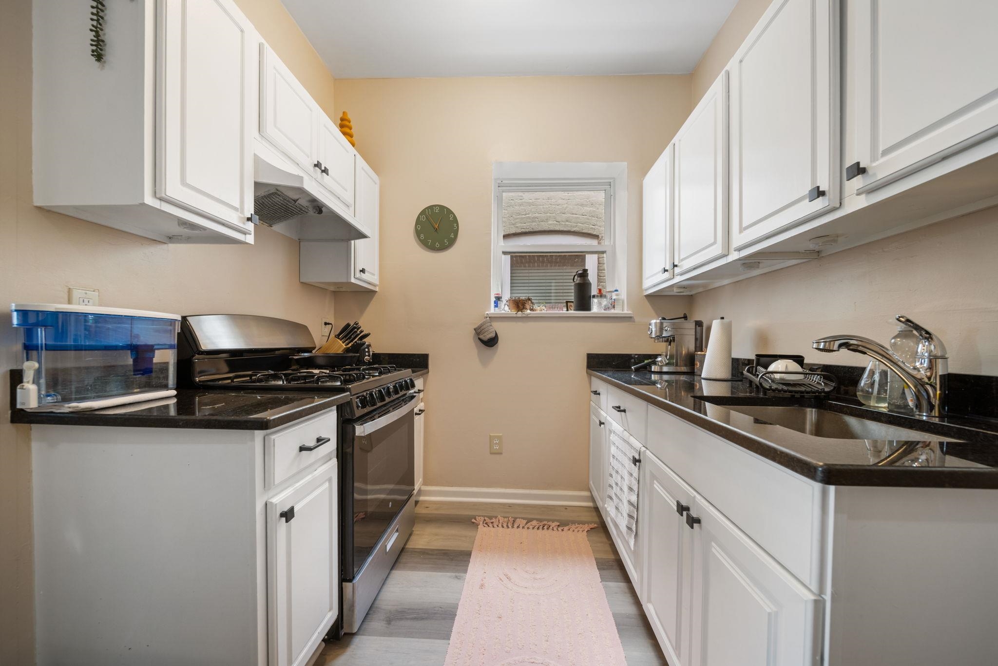 91 ROMAINE AVE Unit: 1-7