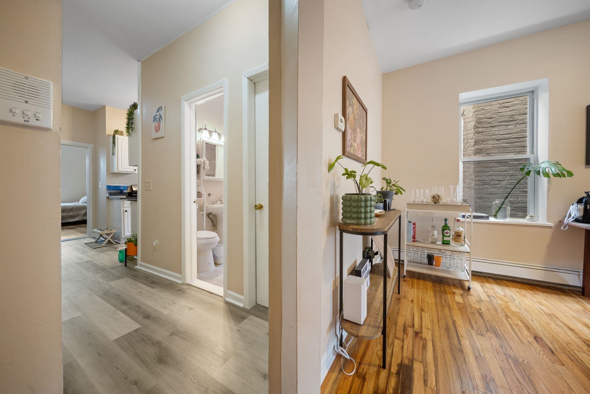 91 ROMAINE AVE Unit: 1-7