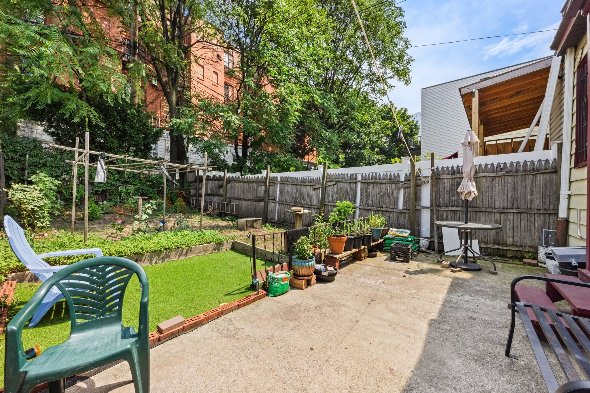 22A SKILLMAN AV JOURNAL SQUARE