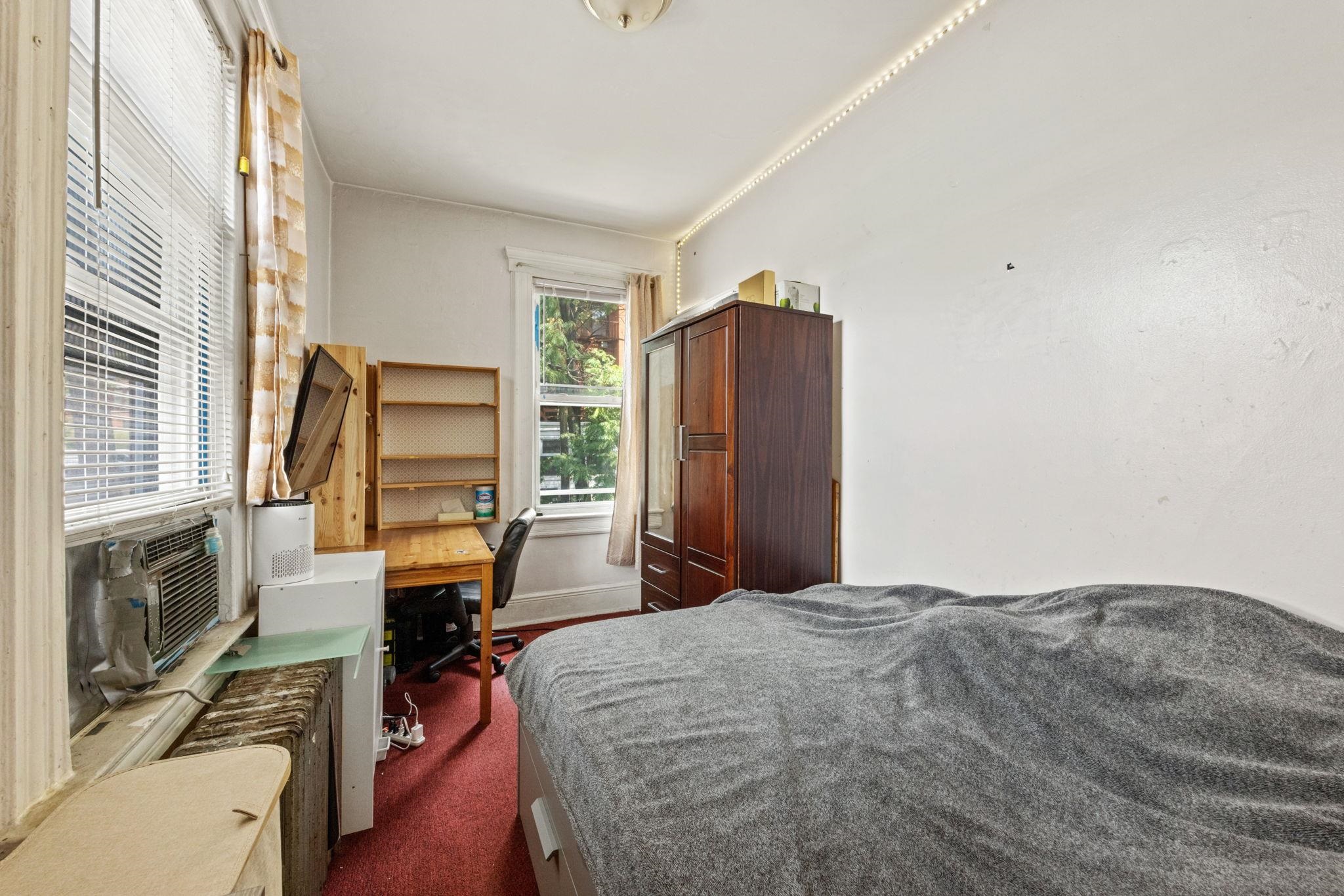 22A SKILLMAN AV JOURNAL SQUARE