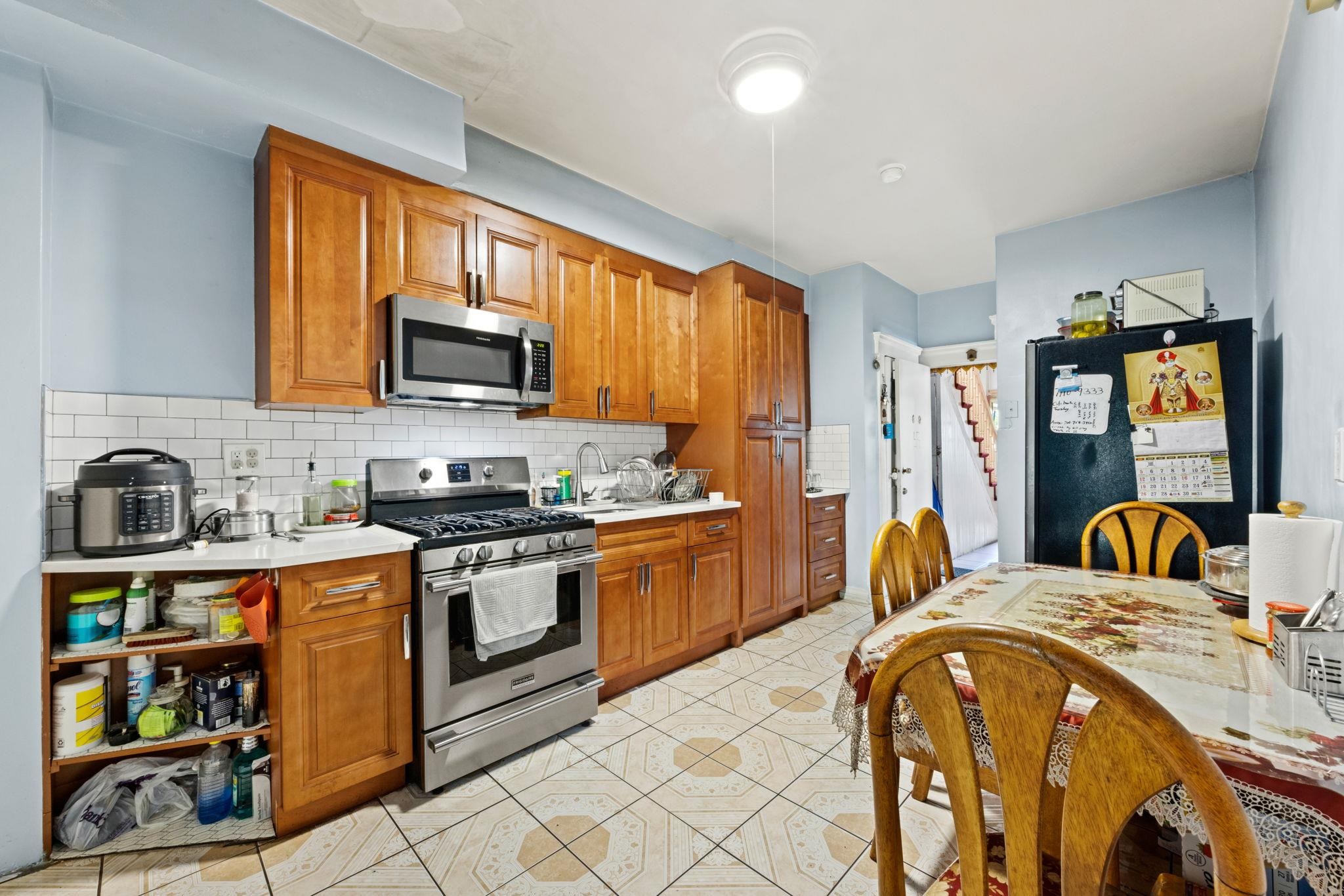 22A SKILLMAN AV JOURNAL SQUARE