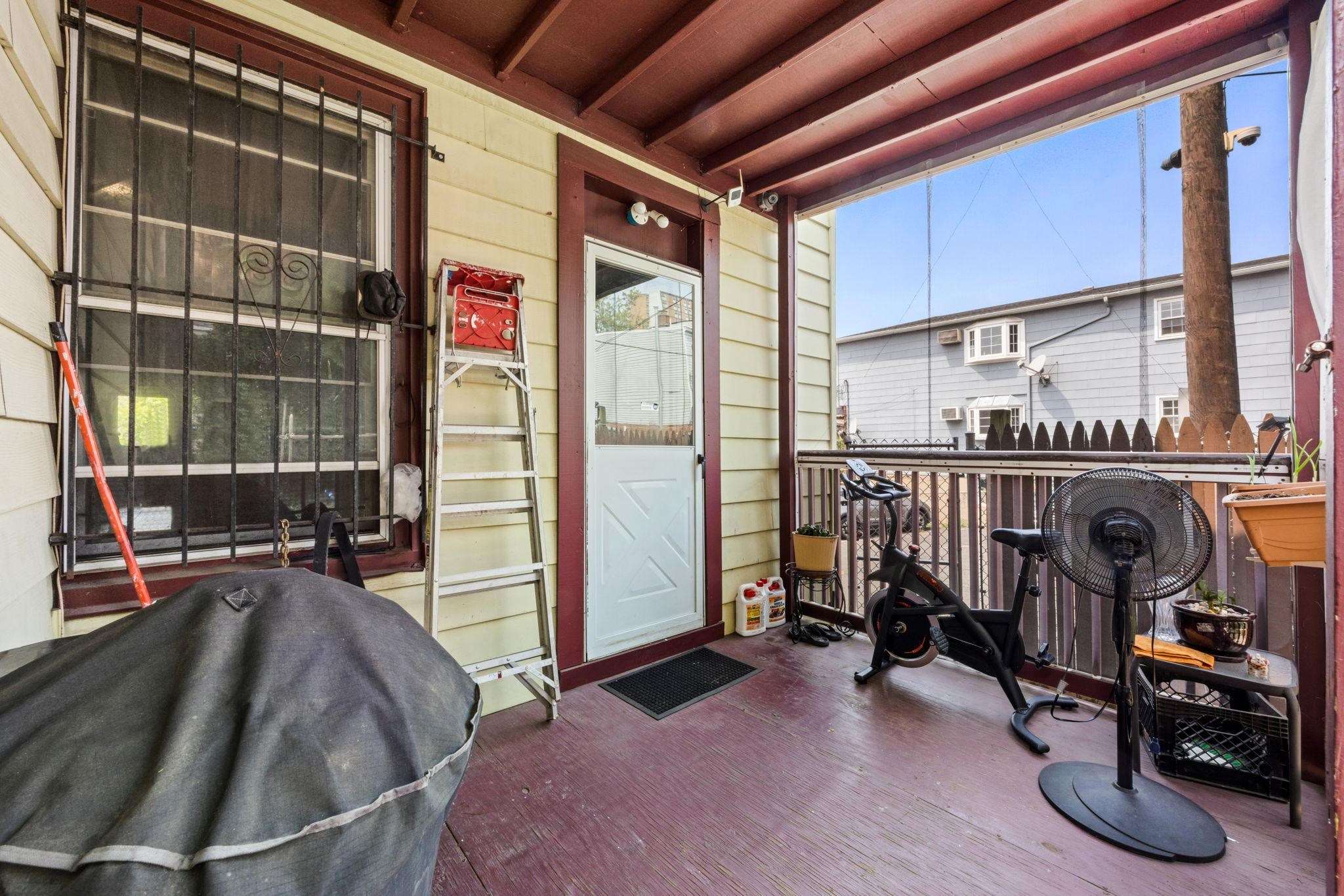 22A SKILLMAN AV JOURNAL SQUARE