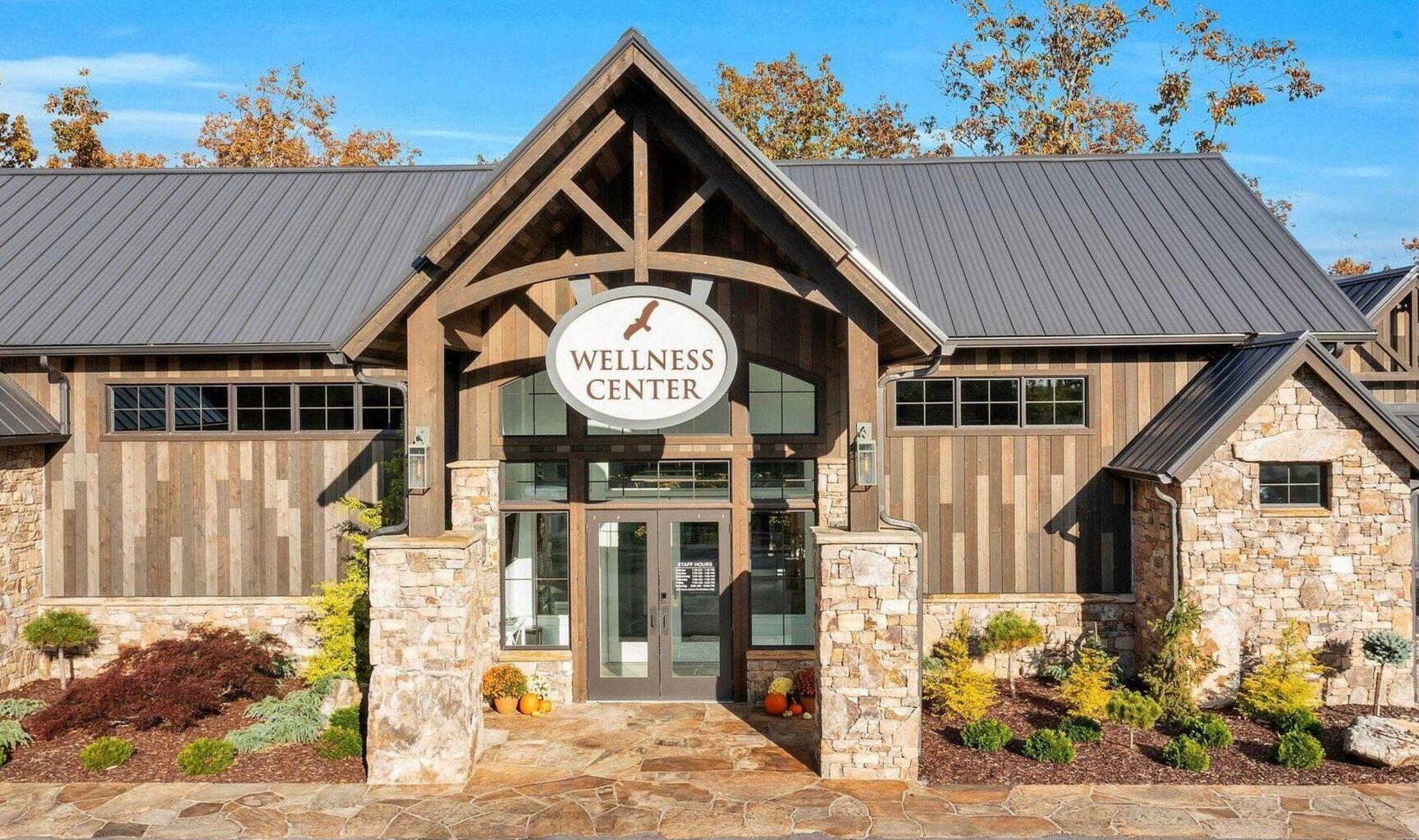 201 Pioneer Road, 216