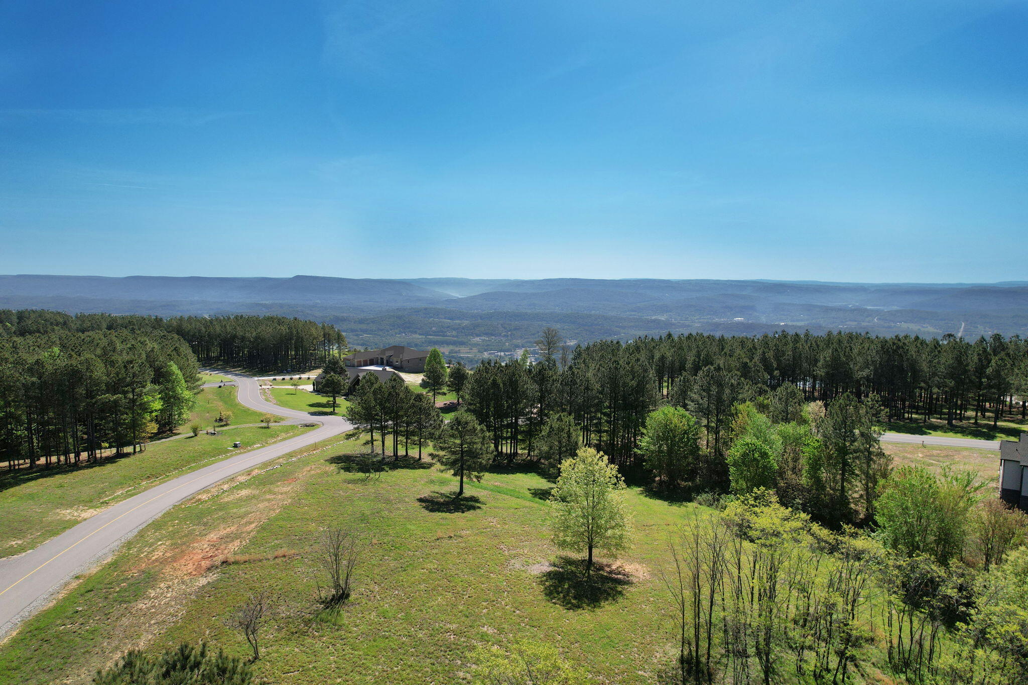 201 Pioneer Road, 216