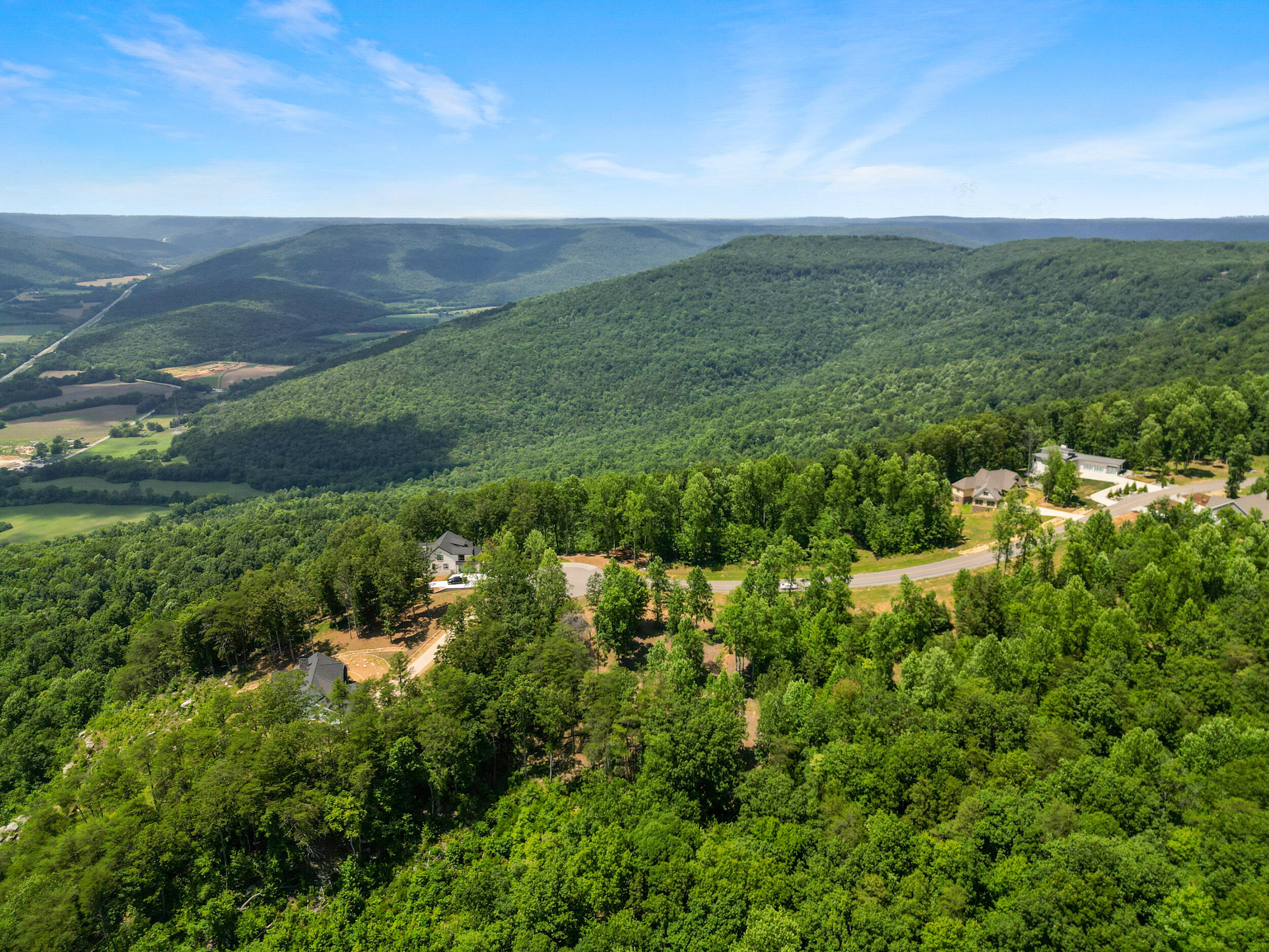 1395 Cherokee Path, Jf260