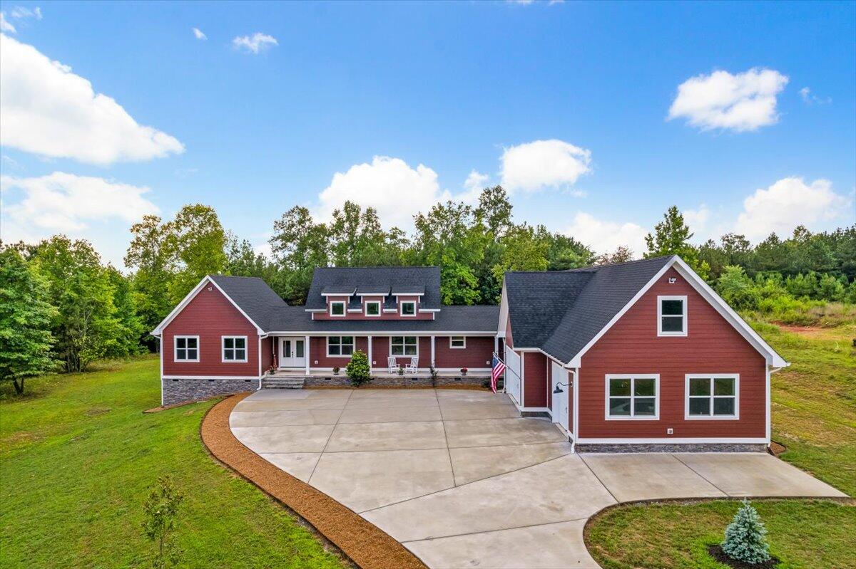 1665 River Bluffs Drive