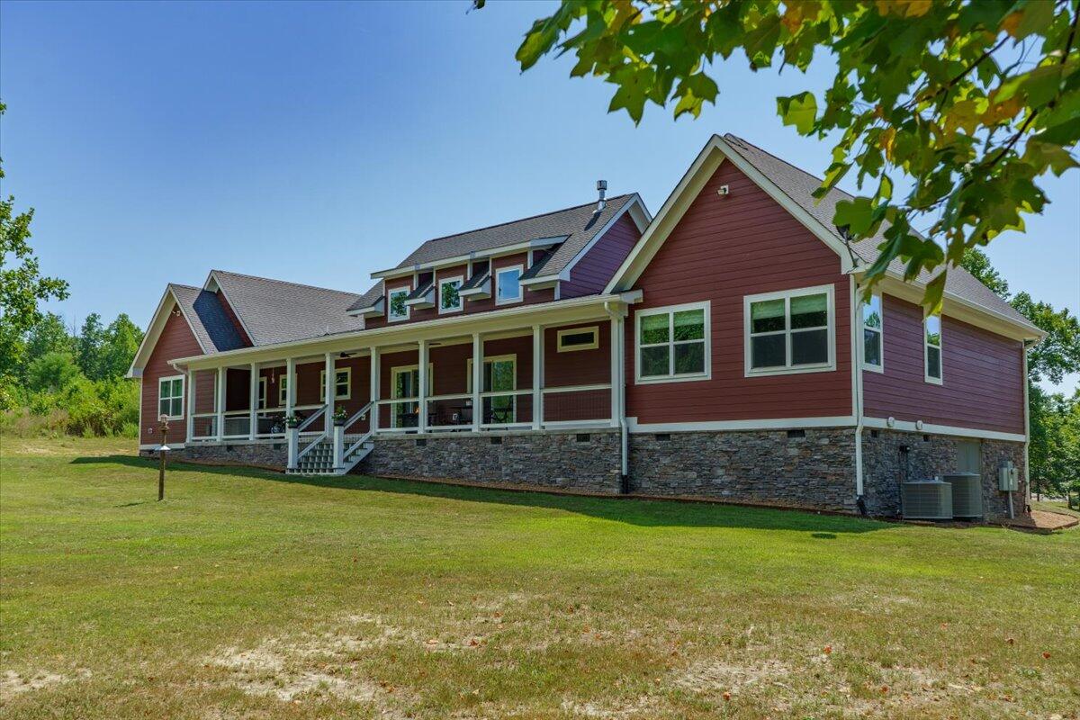 1665 River Bluffs Drive