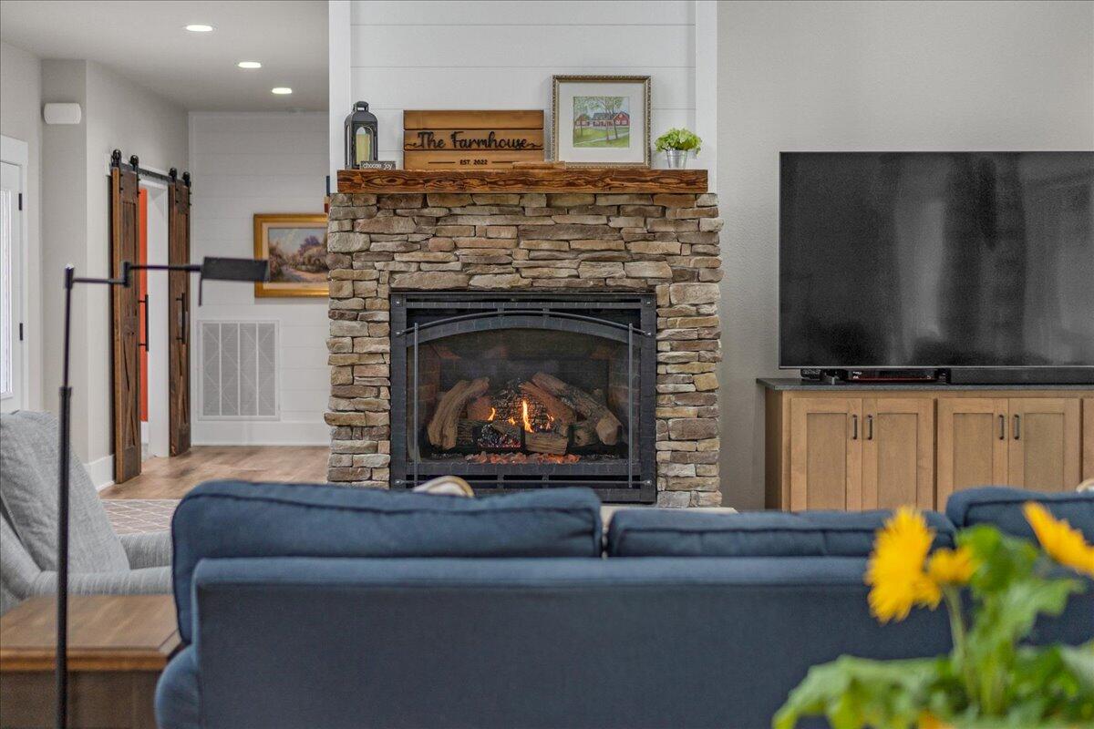 1665 River Bluffs Drive