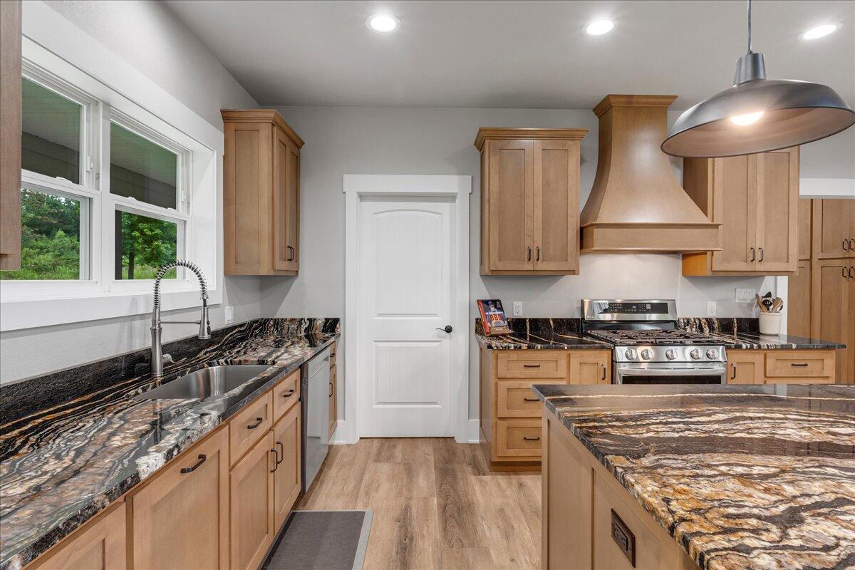 1665 River Bluffs Drive