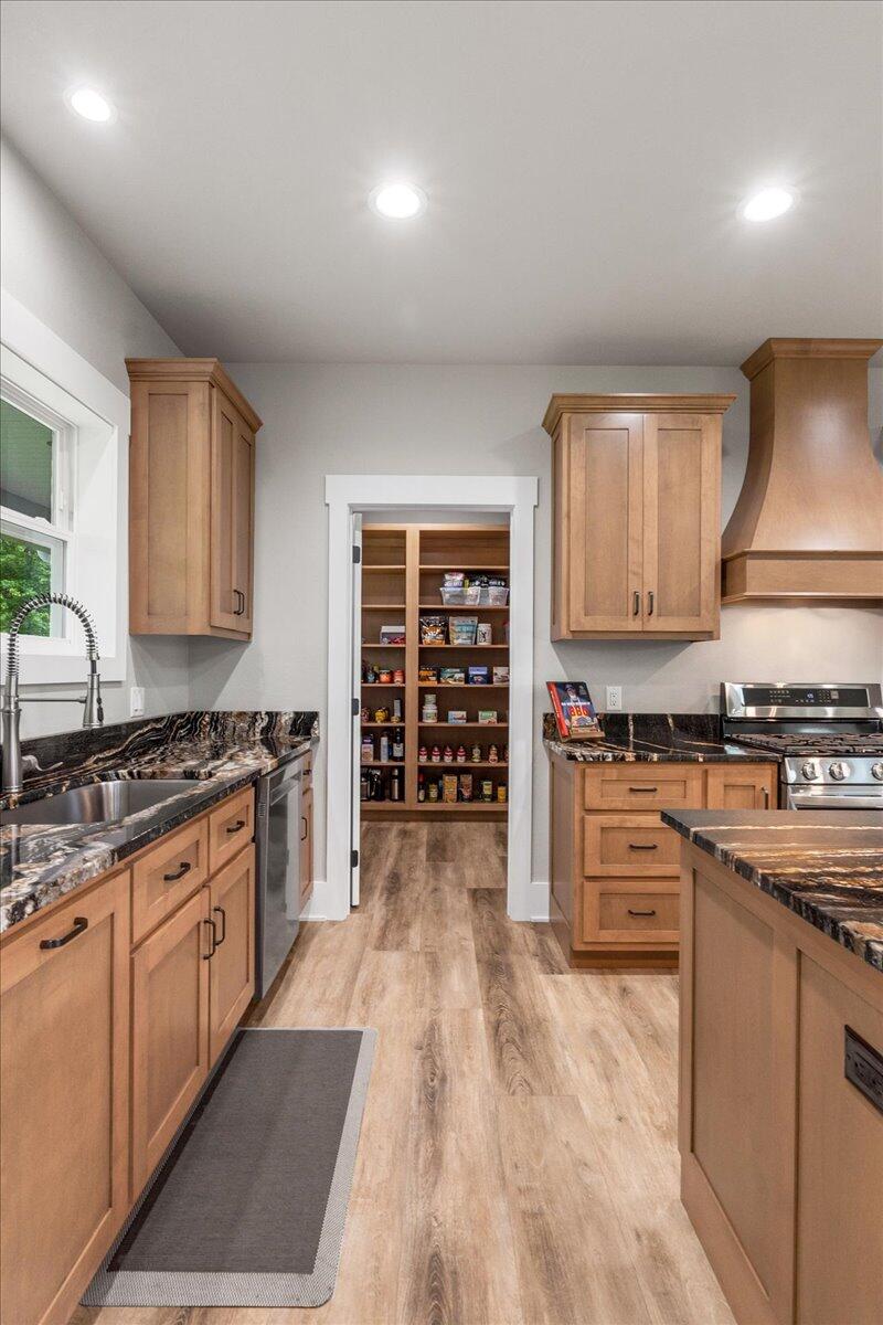 1665 River Bluffs Drive