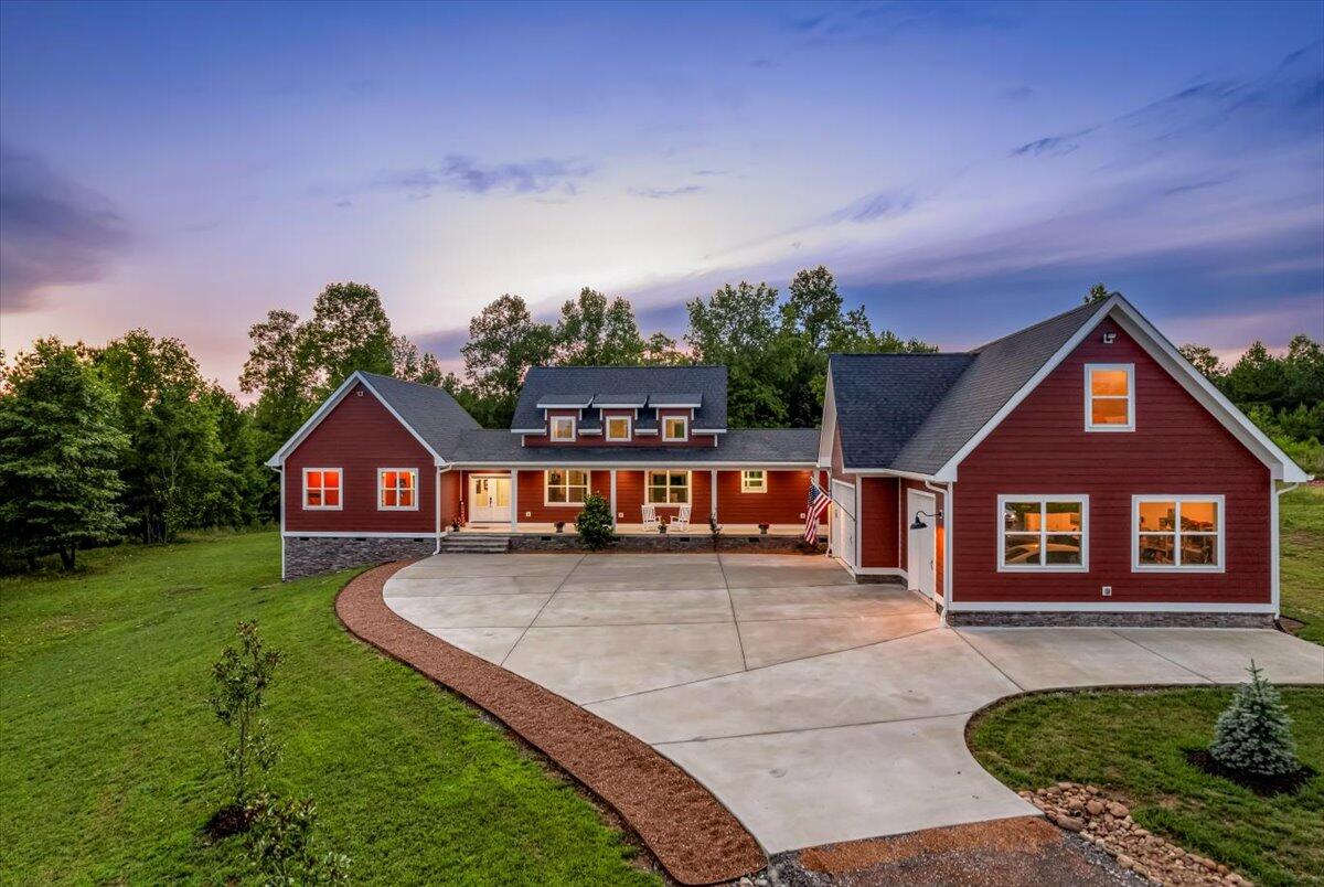 1665 River Bluffs Drive